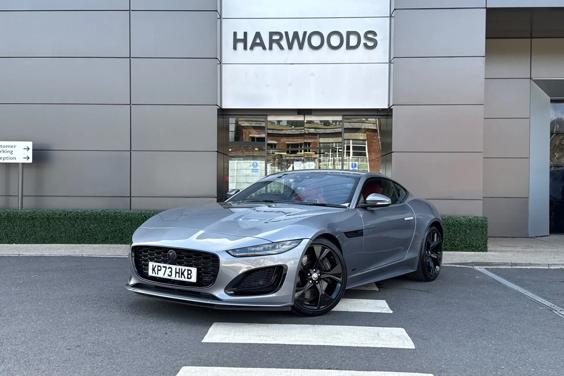 Jaguar F-TYPE thumbnail image number 14
