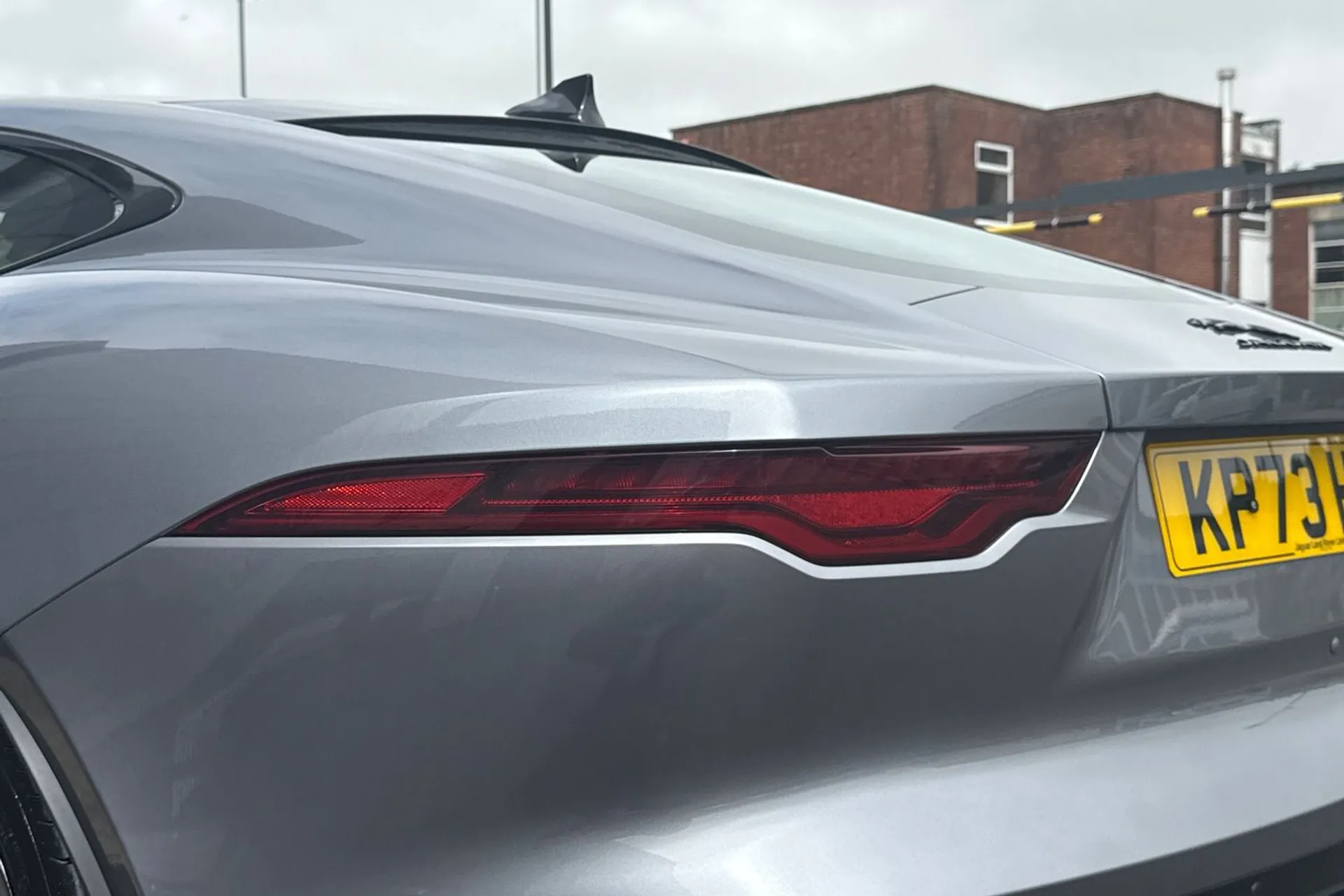 Jaguar F-TYPE thumbnail image number 40