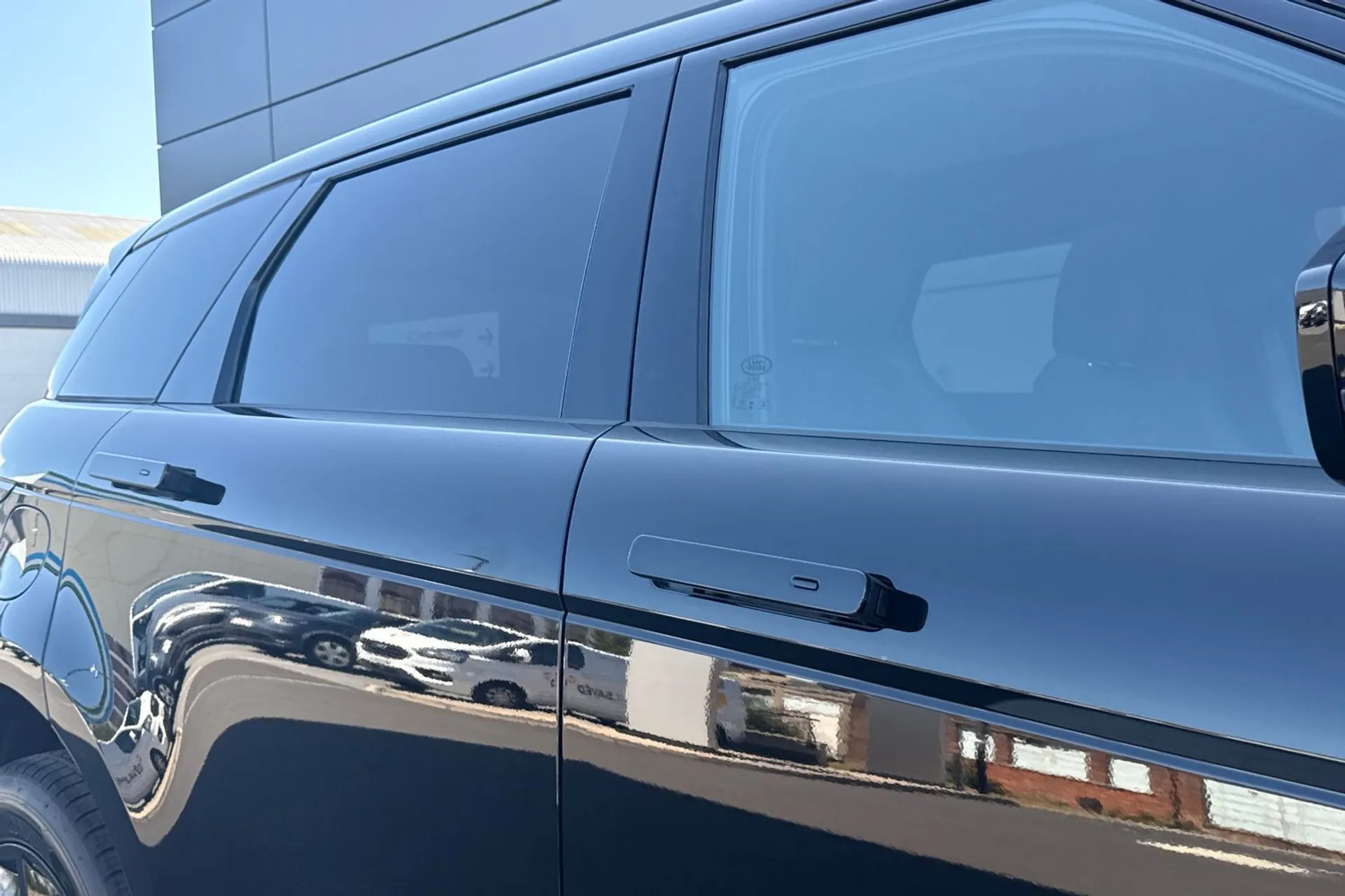 LAND ROVER RANGE ROVER EVOQUE thumbnail image number 22