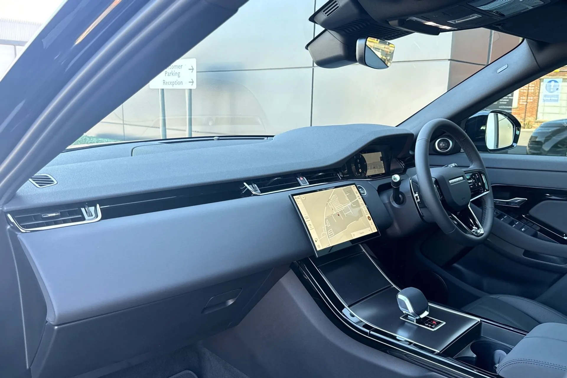 LAND ROVER RANGE ROVER EVOQUE thumbnail image number 33