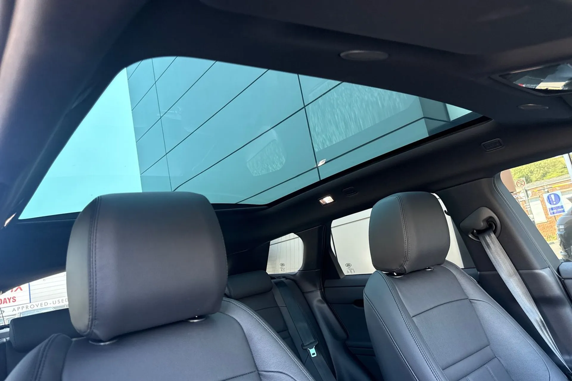 LAND ROVER RANGE ROVER EVOQUE thumbnail image number 9