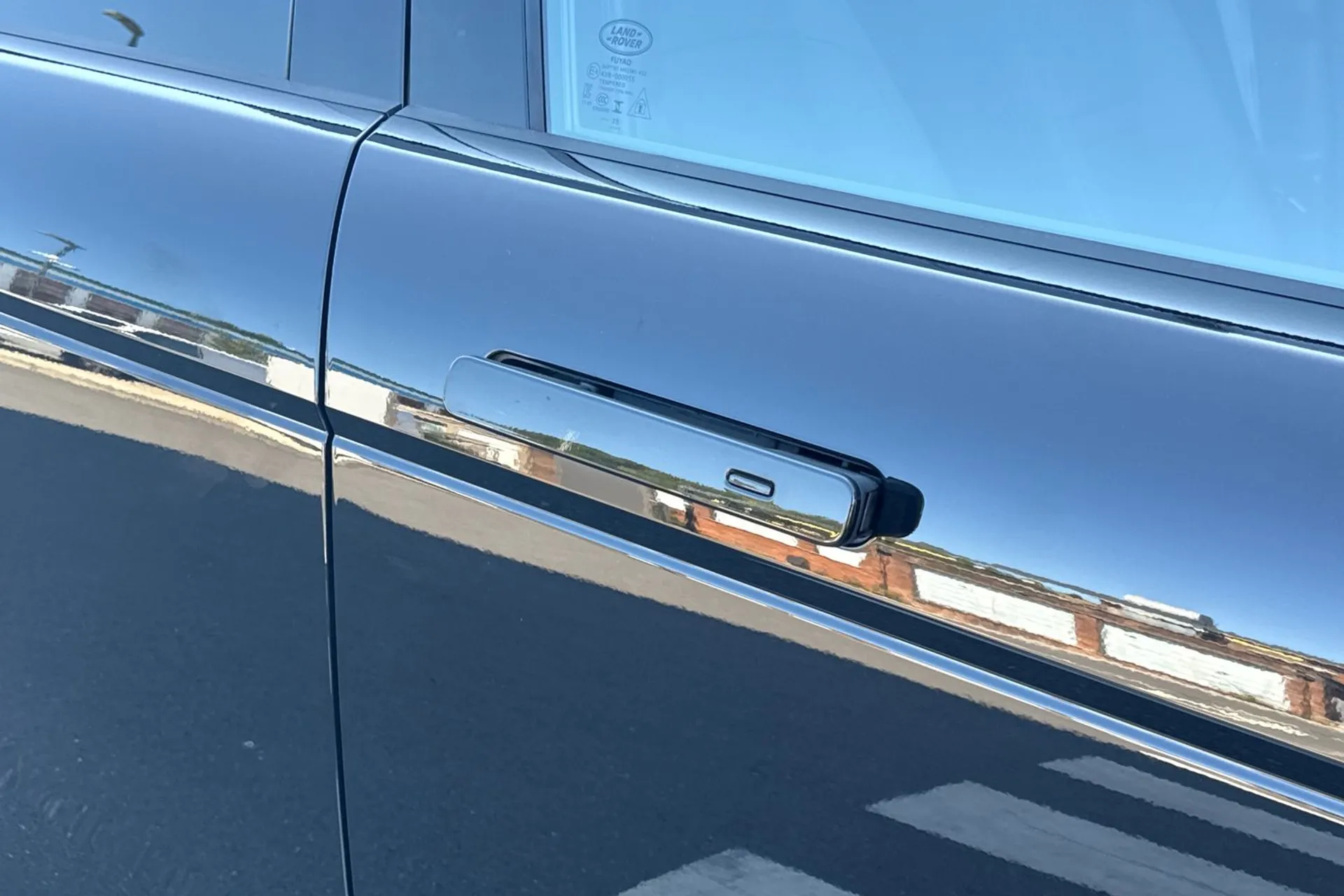 LAND ROVER RANGE ROVER EVOQUE thumbnail image number 24