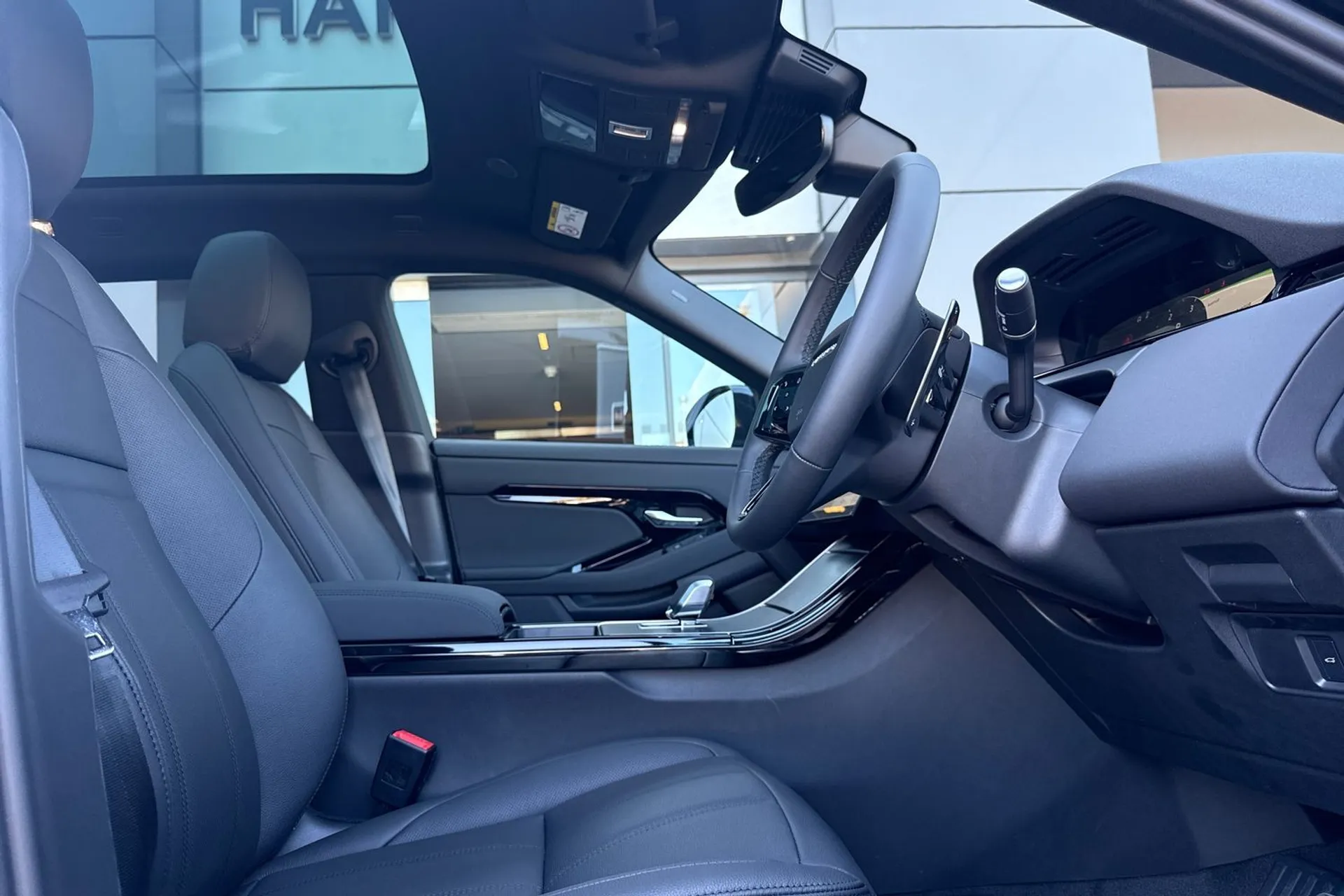 LAND ROVER RANGE ROVER EVOQUE thumbnail image number 19