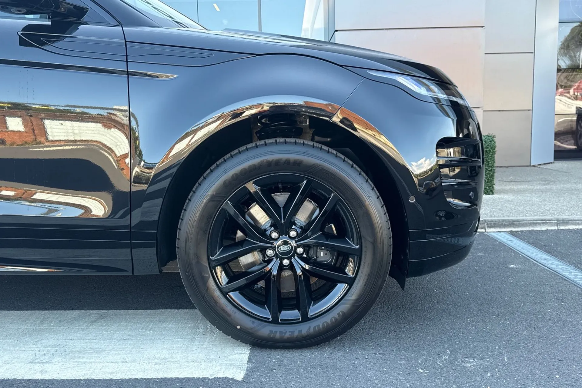 LAND ROVER RANGE ROVER EVOQUE thumbnail image number 17