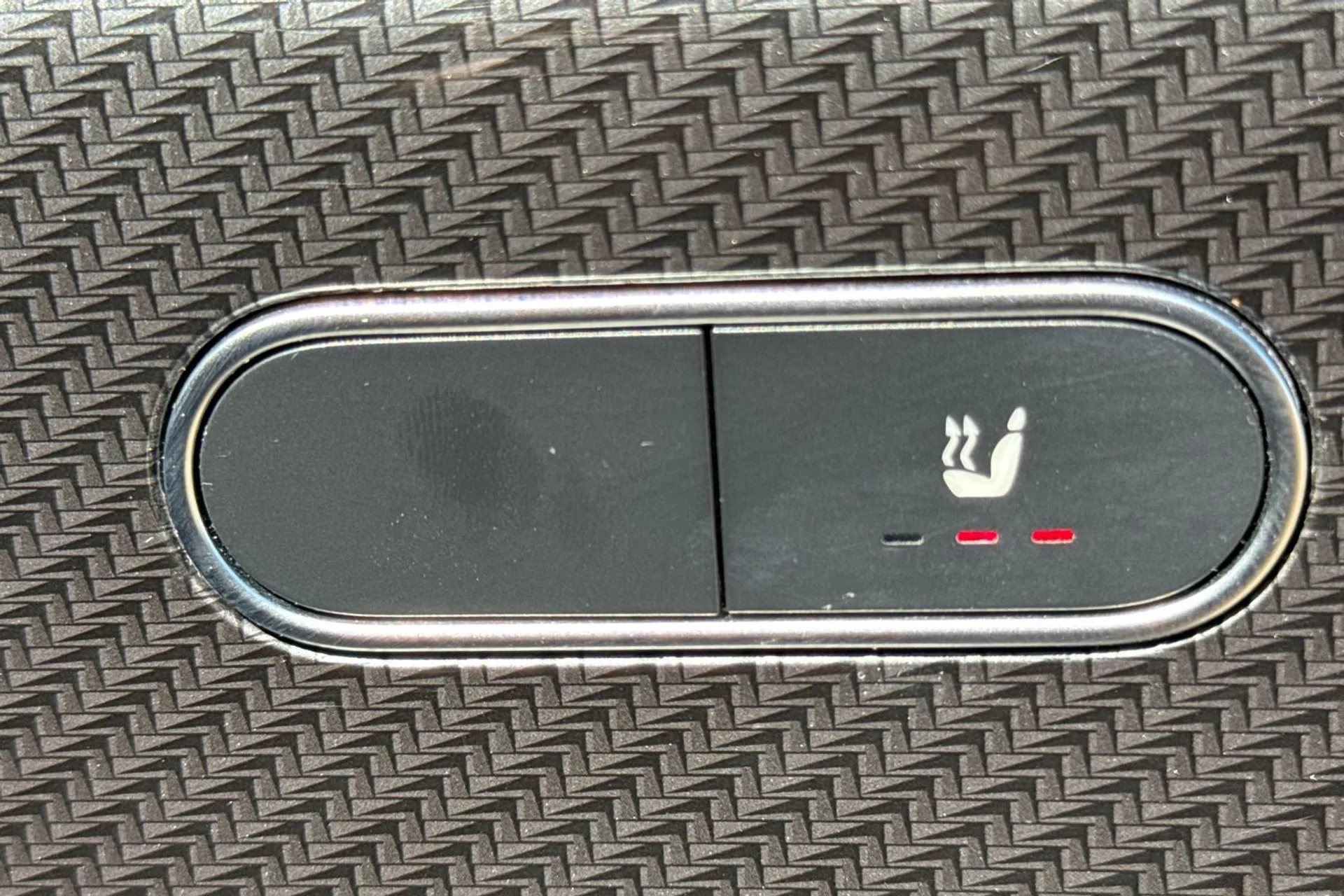 MERCEDES-BENZ GLA thumbnail image number 45