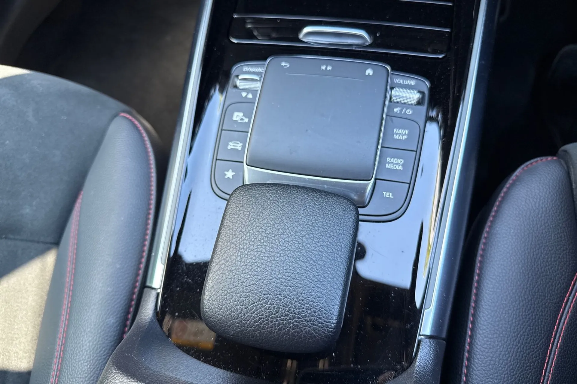 MERCEDES-BENZ GLA thumbnail image number 50