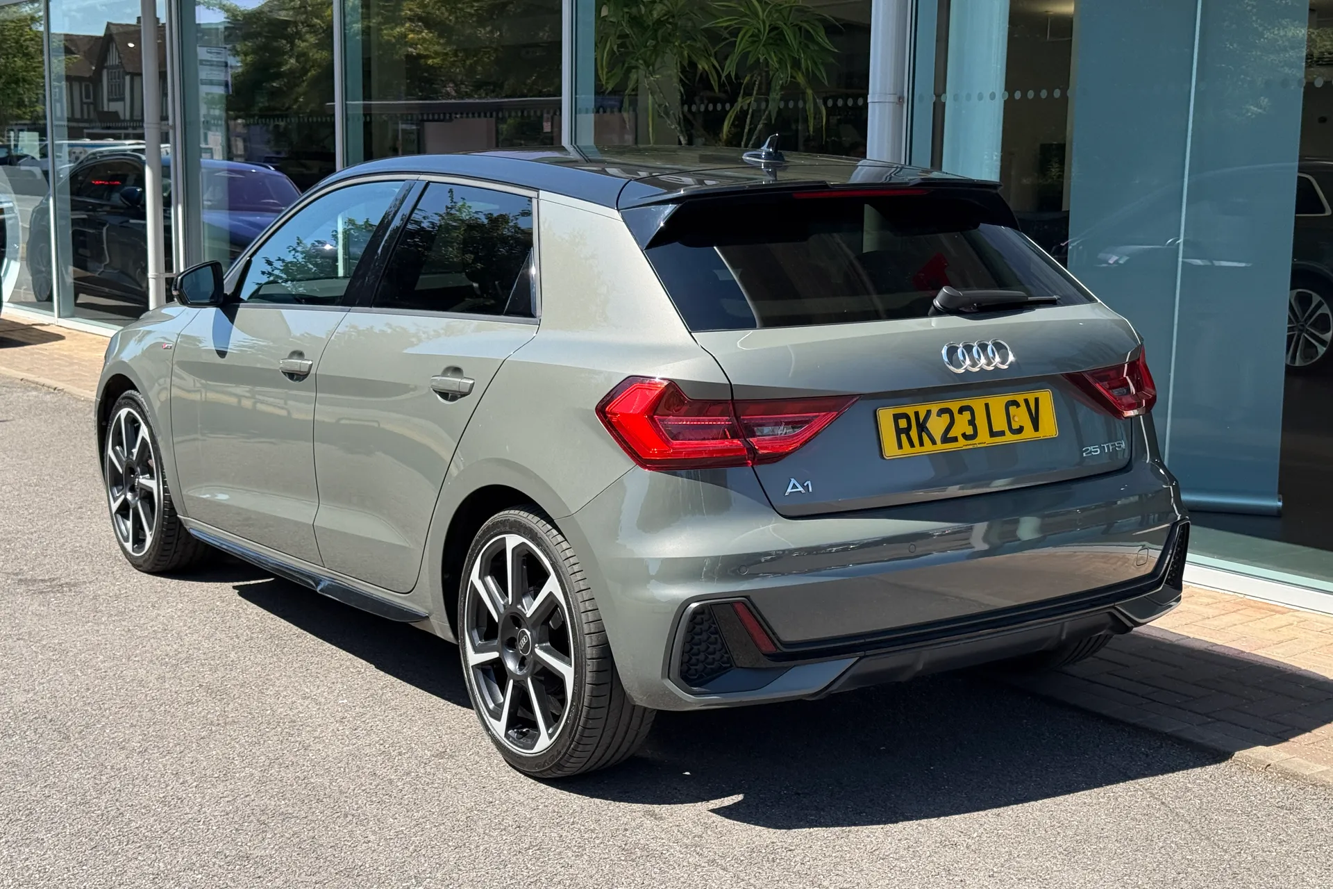Audi A1 thumbnail image number 18