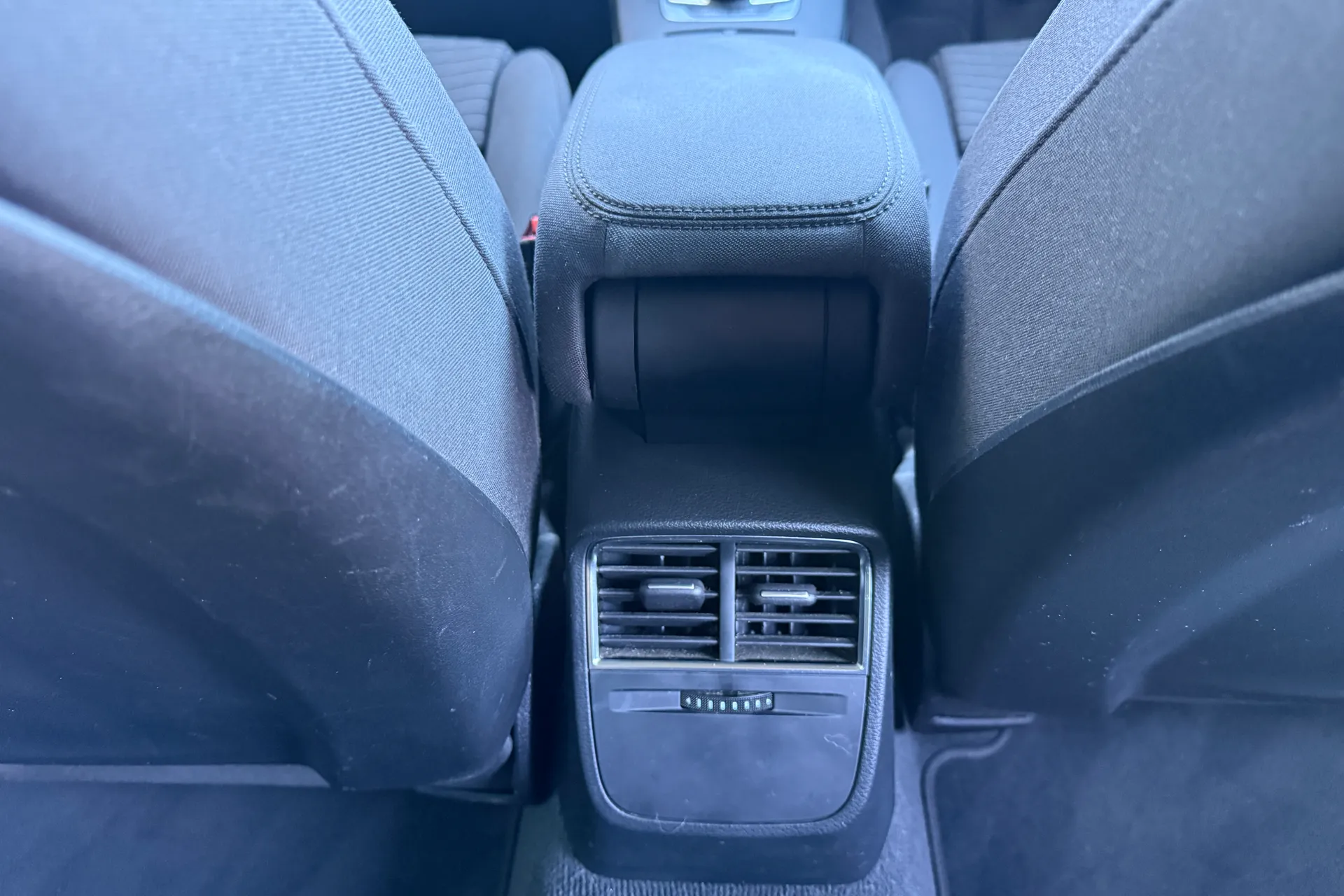 Audi A3 thumbnail image number 25