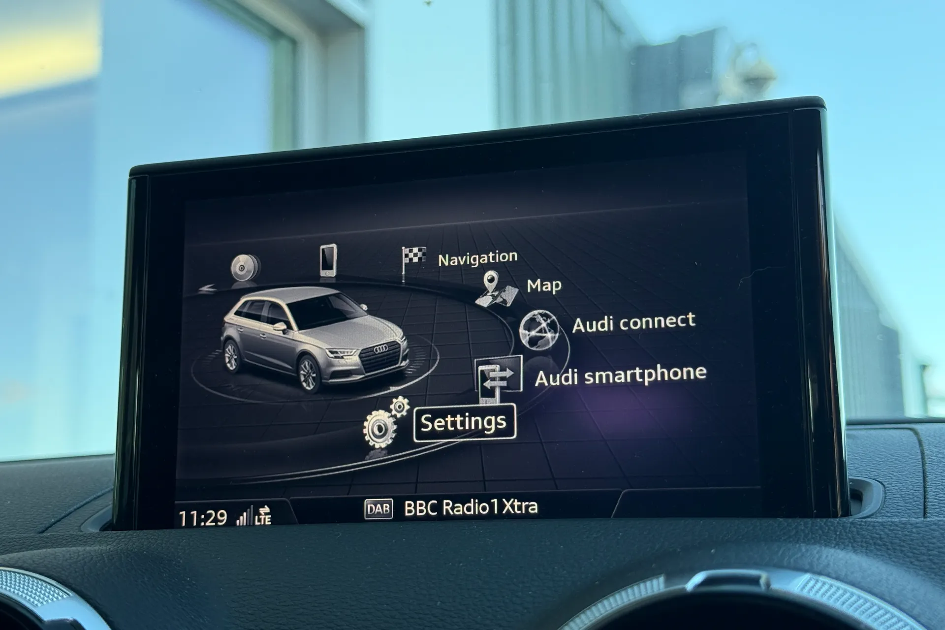 Audi A3 thumbnail image number 48