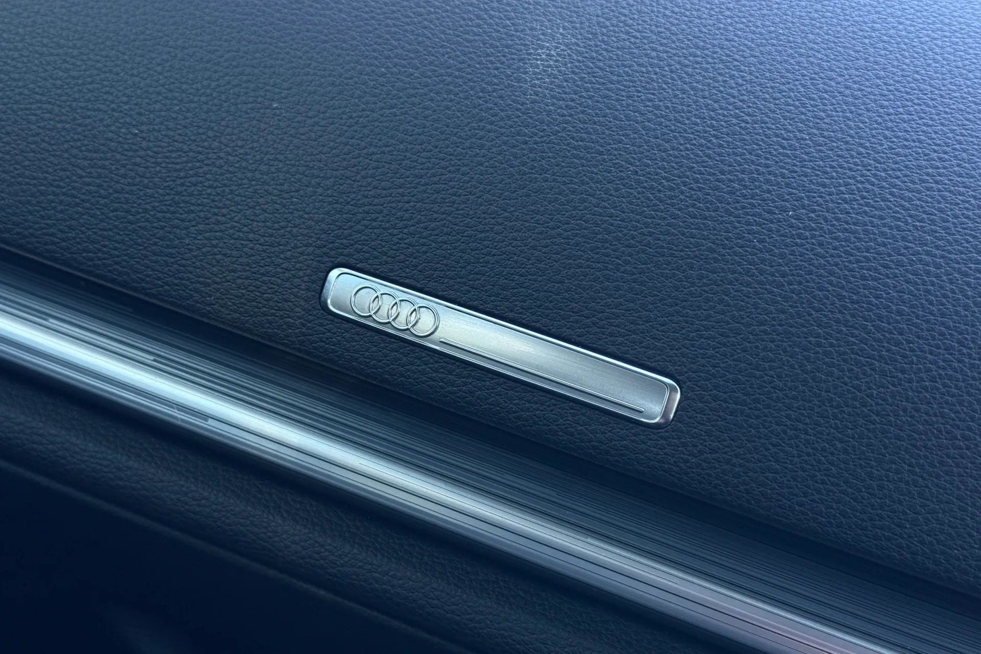 Audi A3 thumbnail image number 14