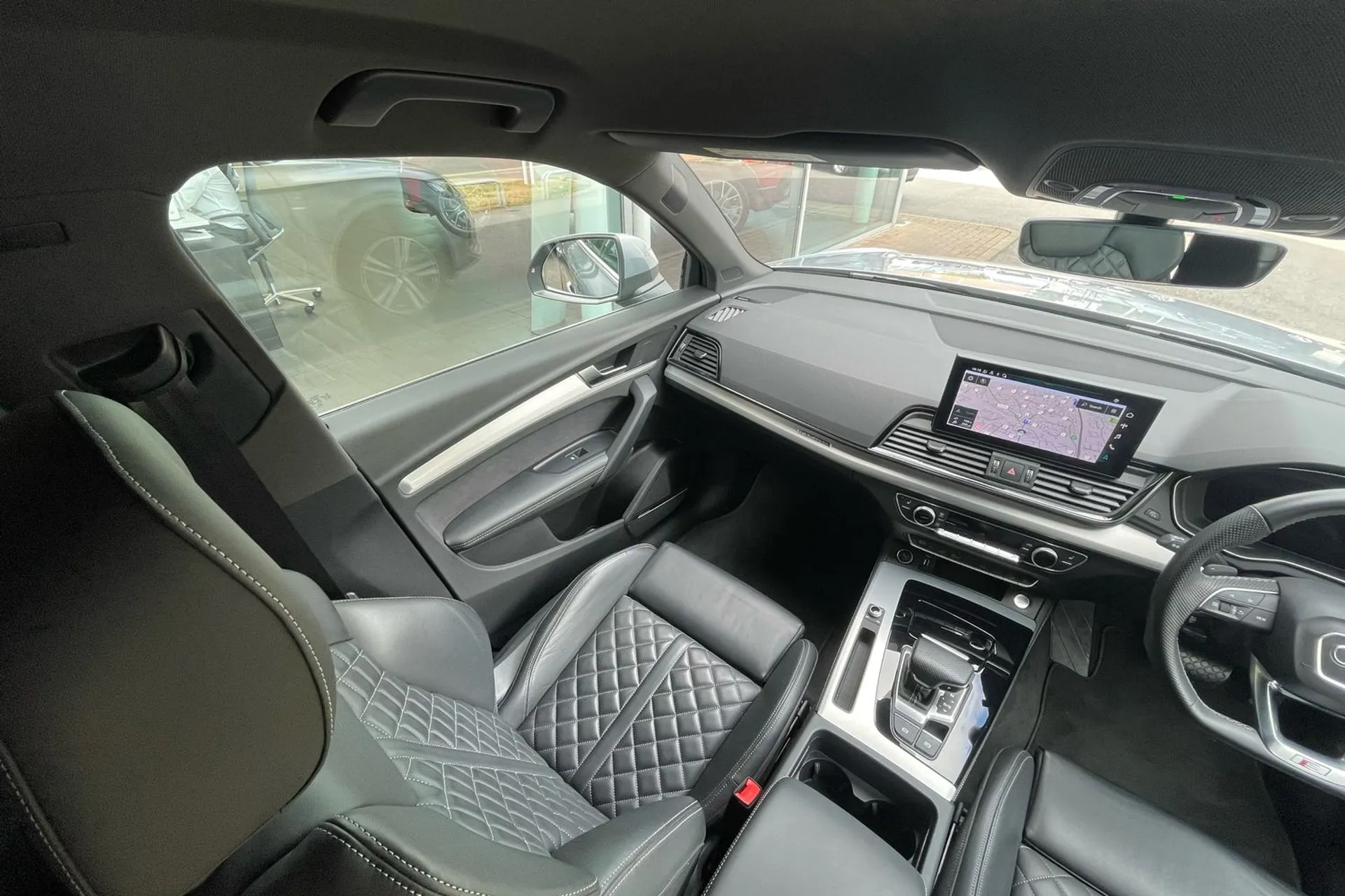 Audi Q5 thumbnail image number 31