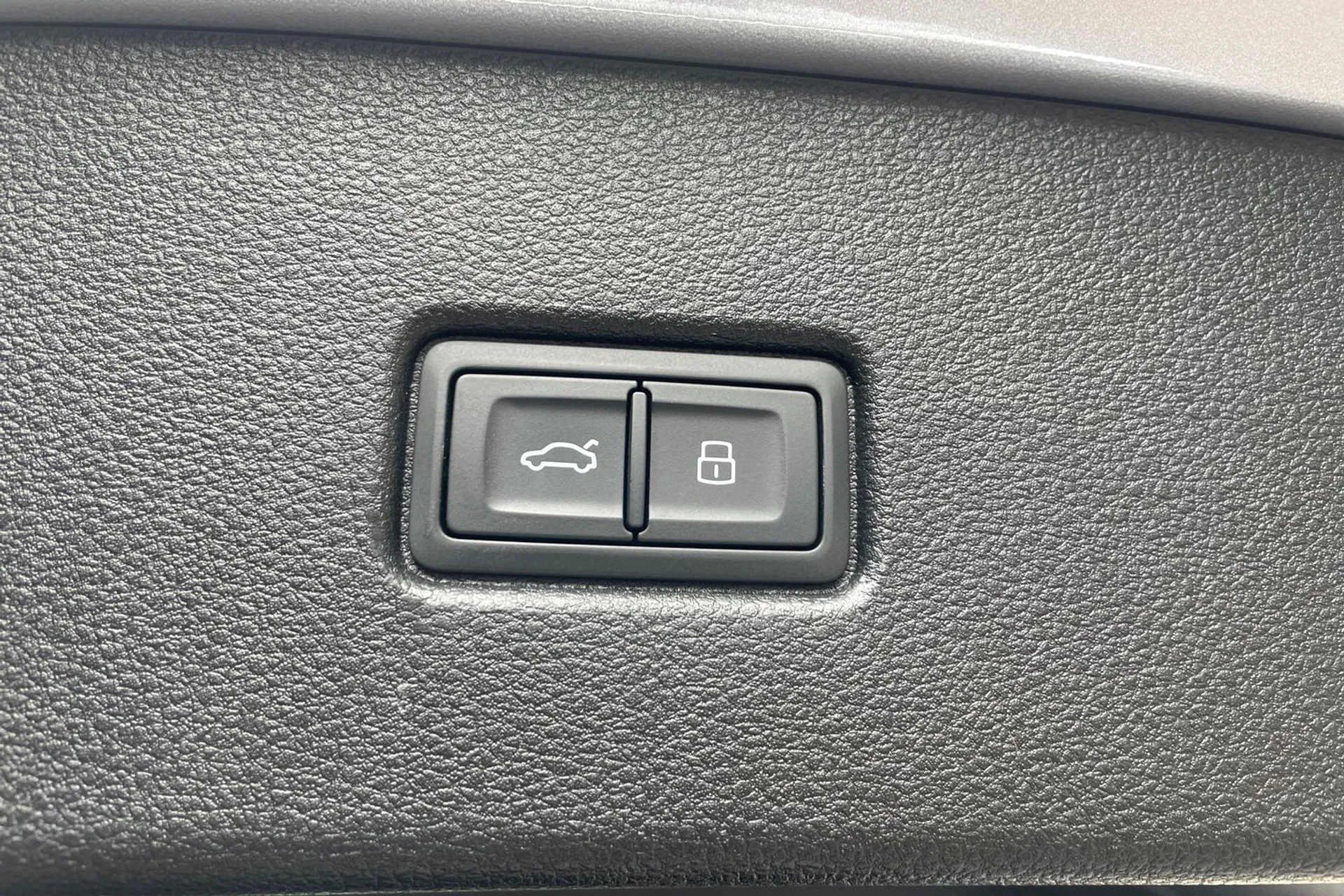 Audi Q5 thumbnail image number 20