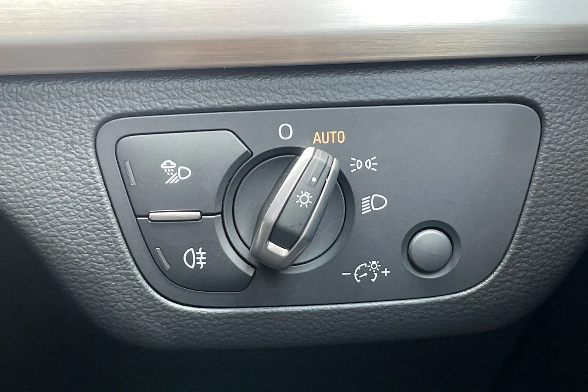 Audi Q5 thumbnail image number 55
