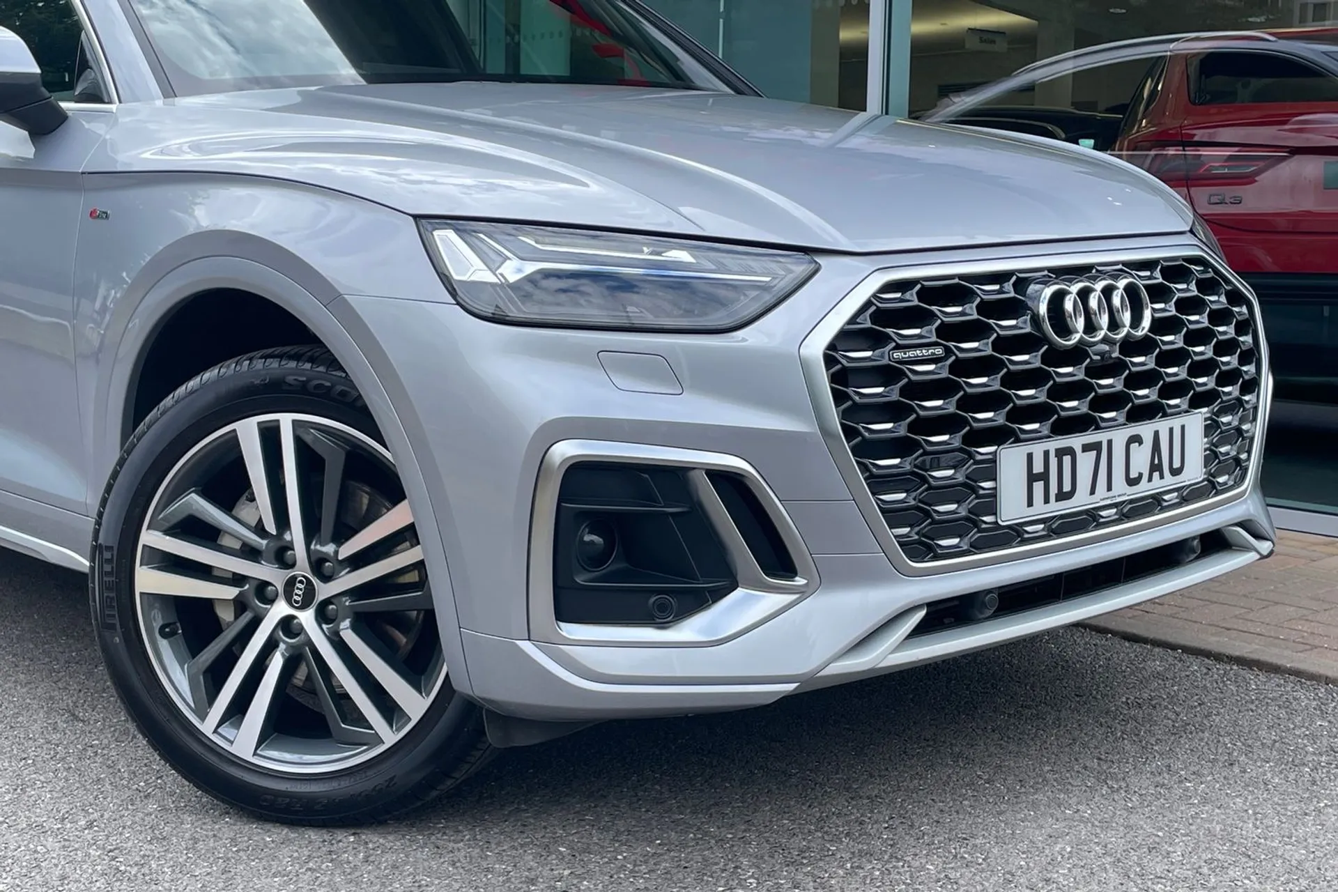 Audi Q5 thumbnail image number 6