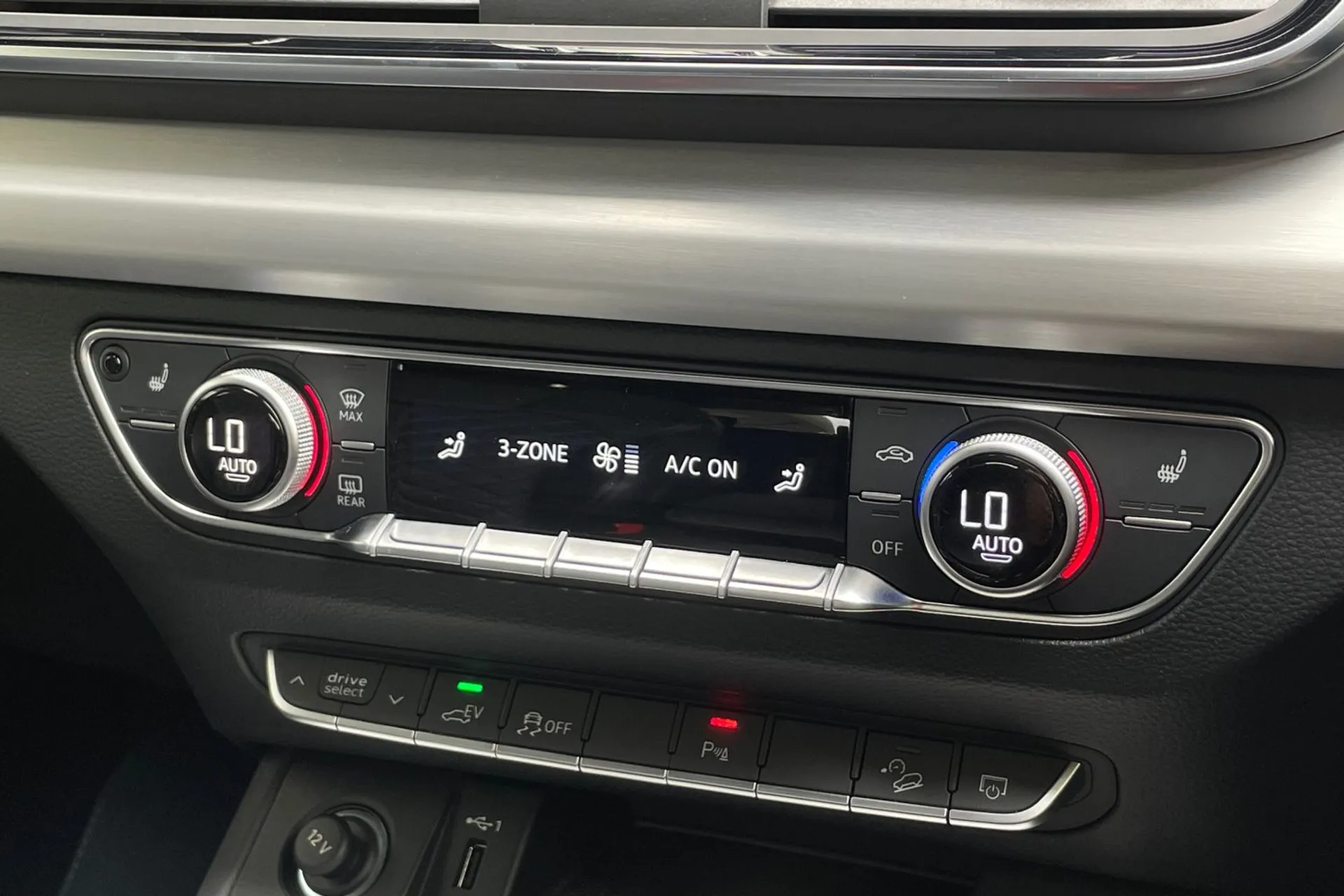 Audi Q5 thumbnail image number 38