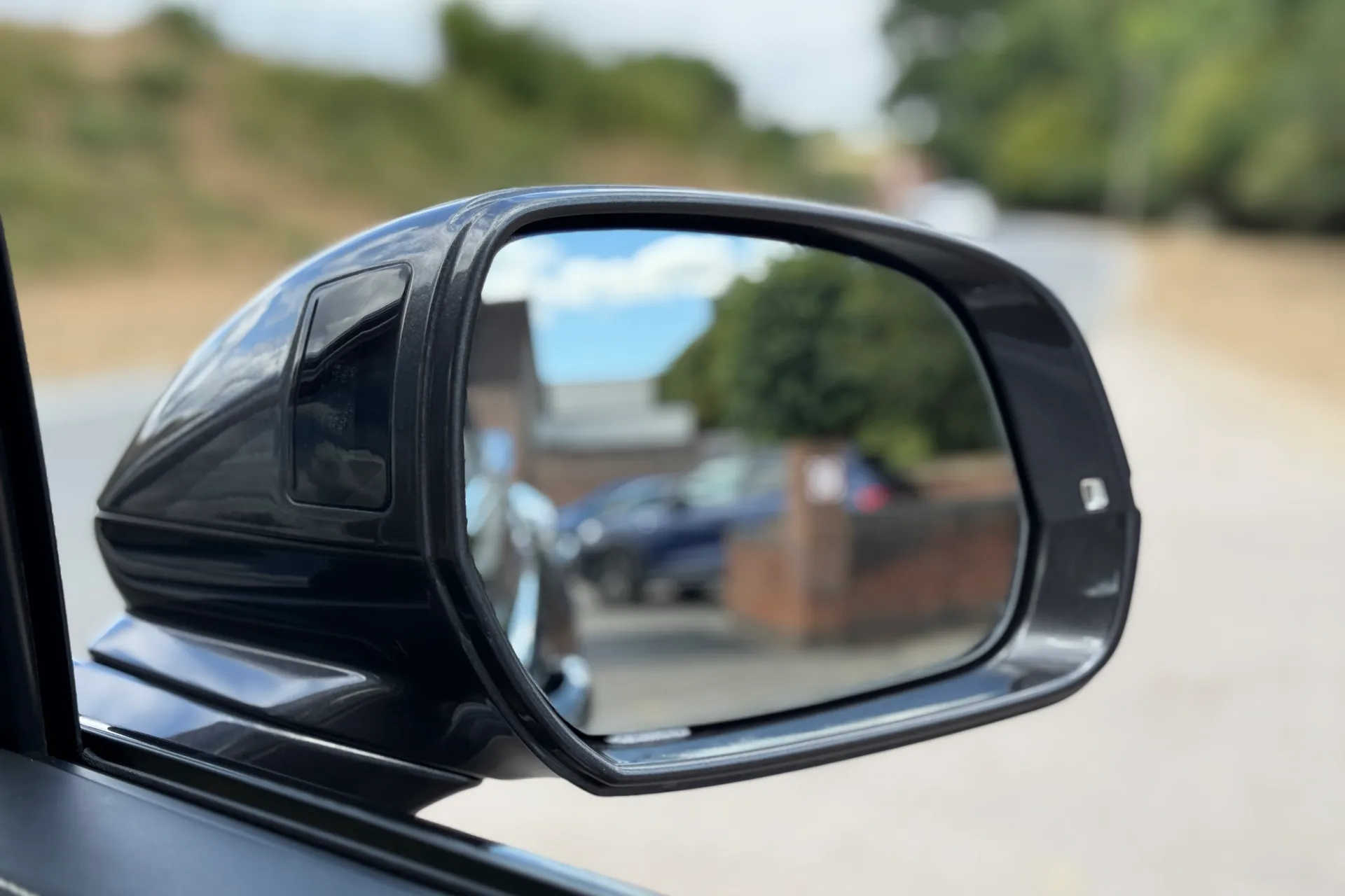 Bentley BENTAYGA V8 D AUTO thumbnail image number 56