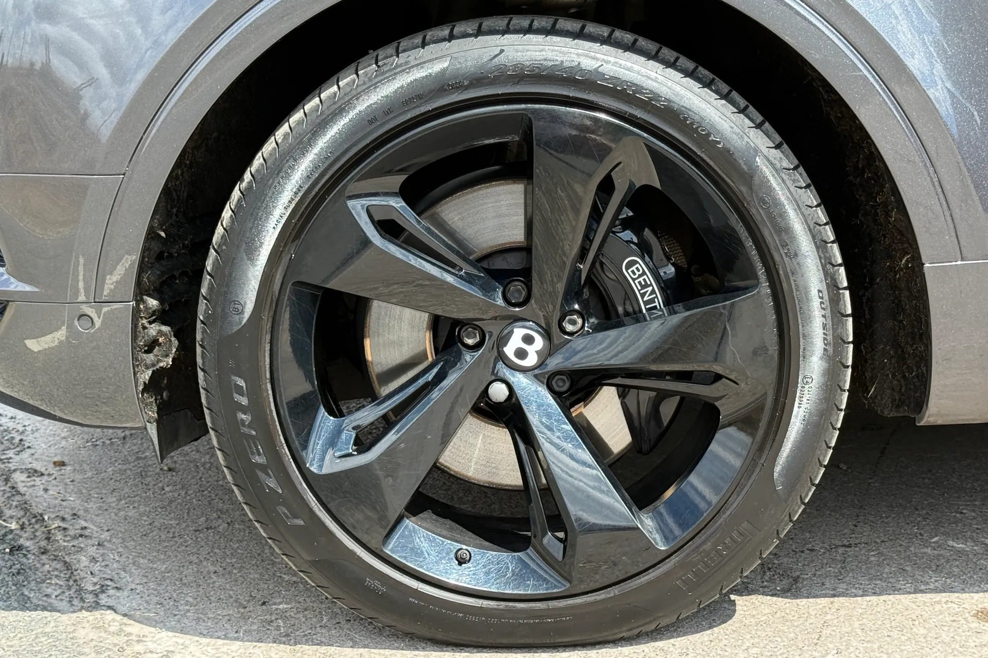 Bentley BENTAYGA V8 D AUTO thumbnail image number 15