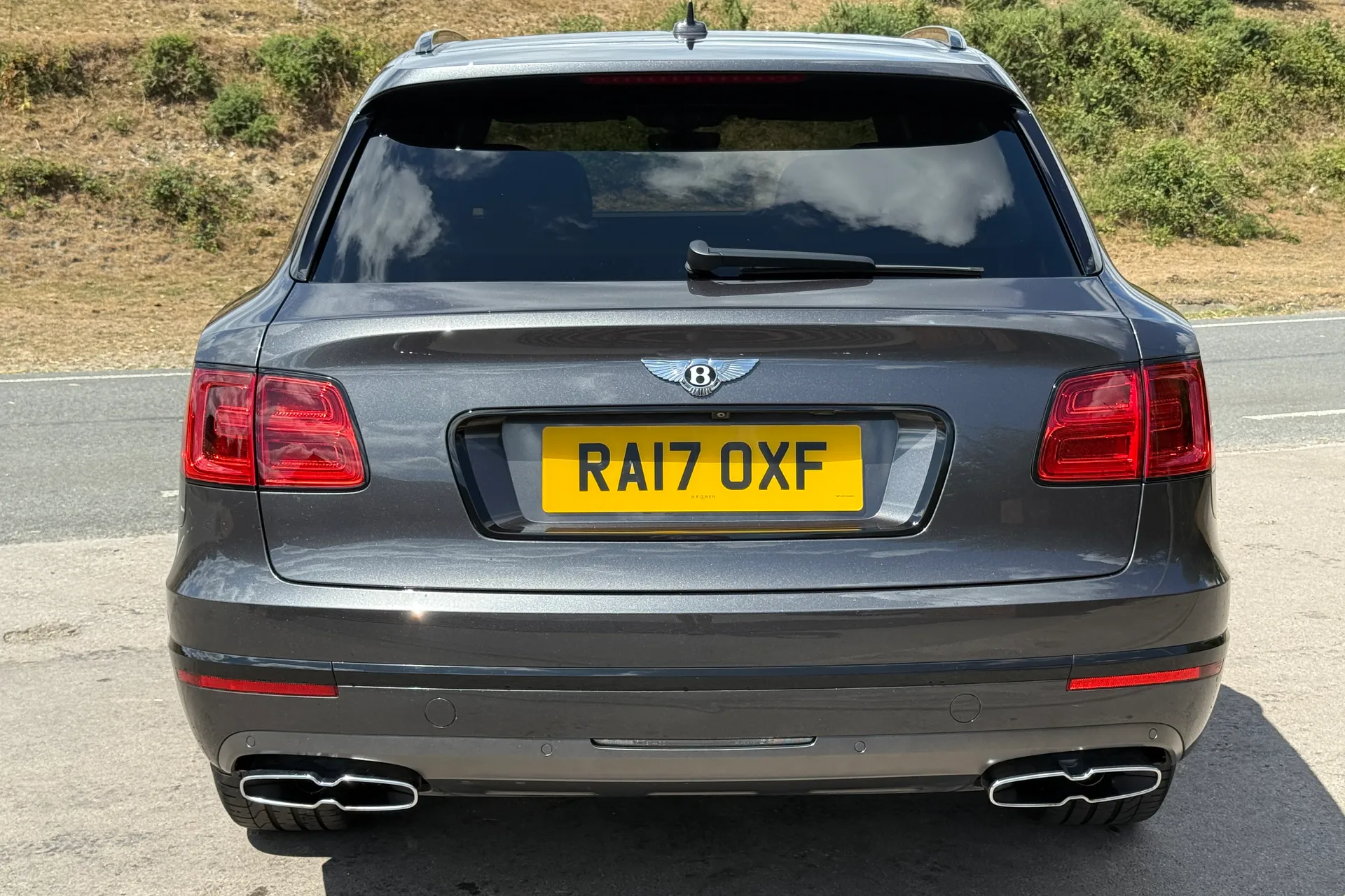 Bentley BENTAYGA V8 D AUTO thumbnail image number 12