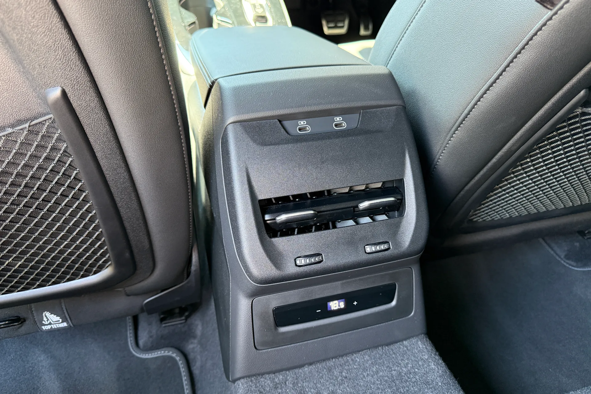 Audi A5 thumbnail image number 37