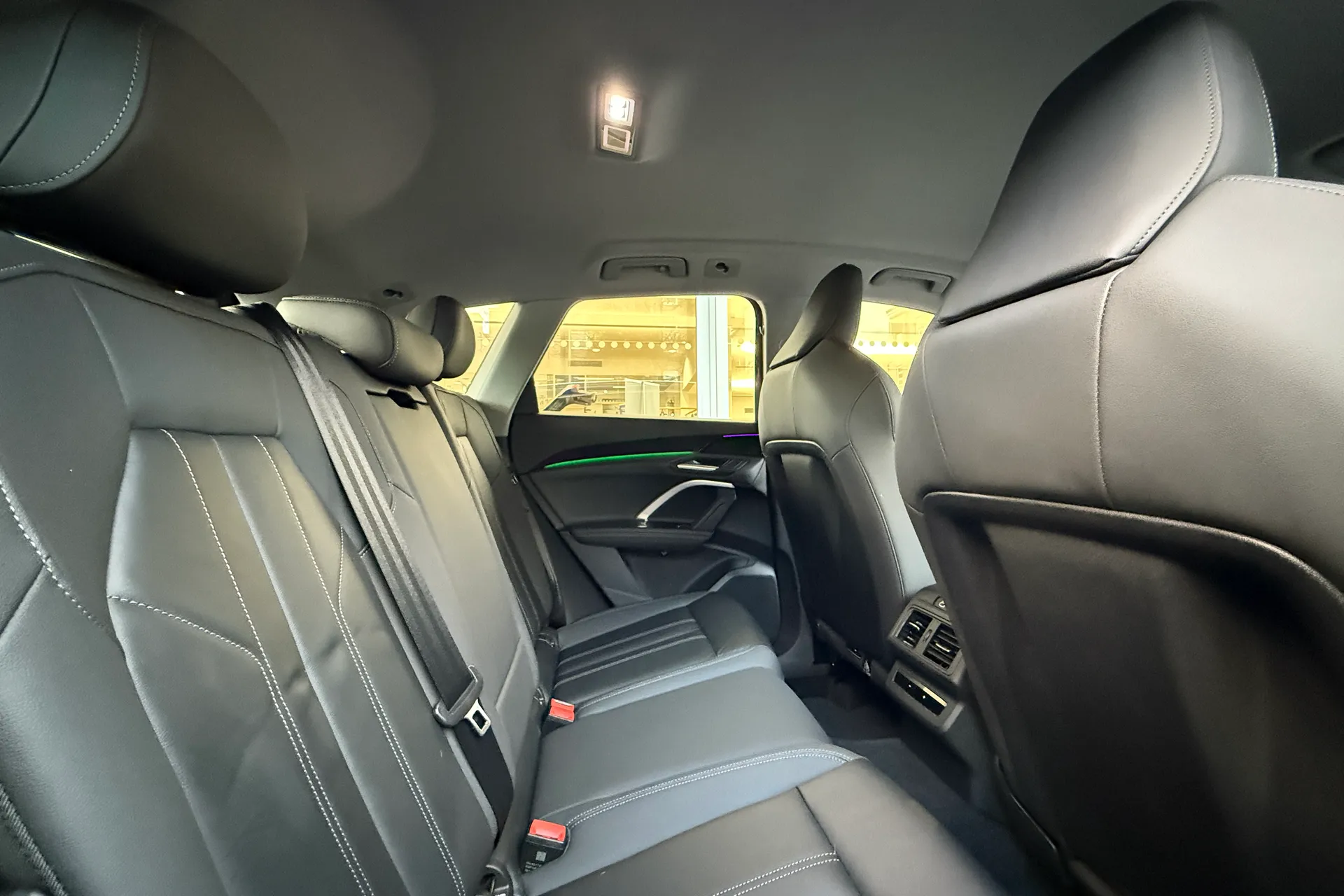 Audi Q5 thumbnail image number 26