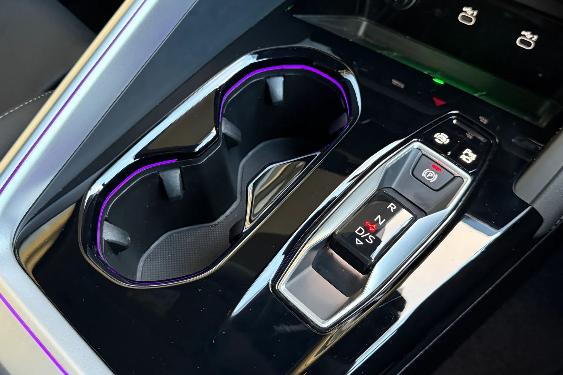 Audi Q5 thumbnail image number 11