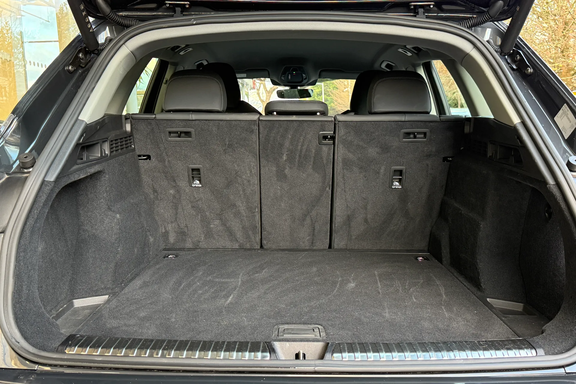 Audi Q5 thumbnail image number 36