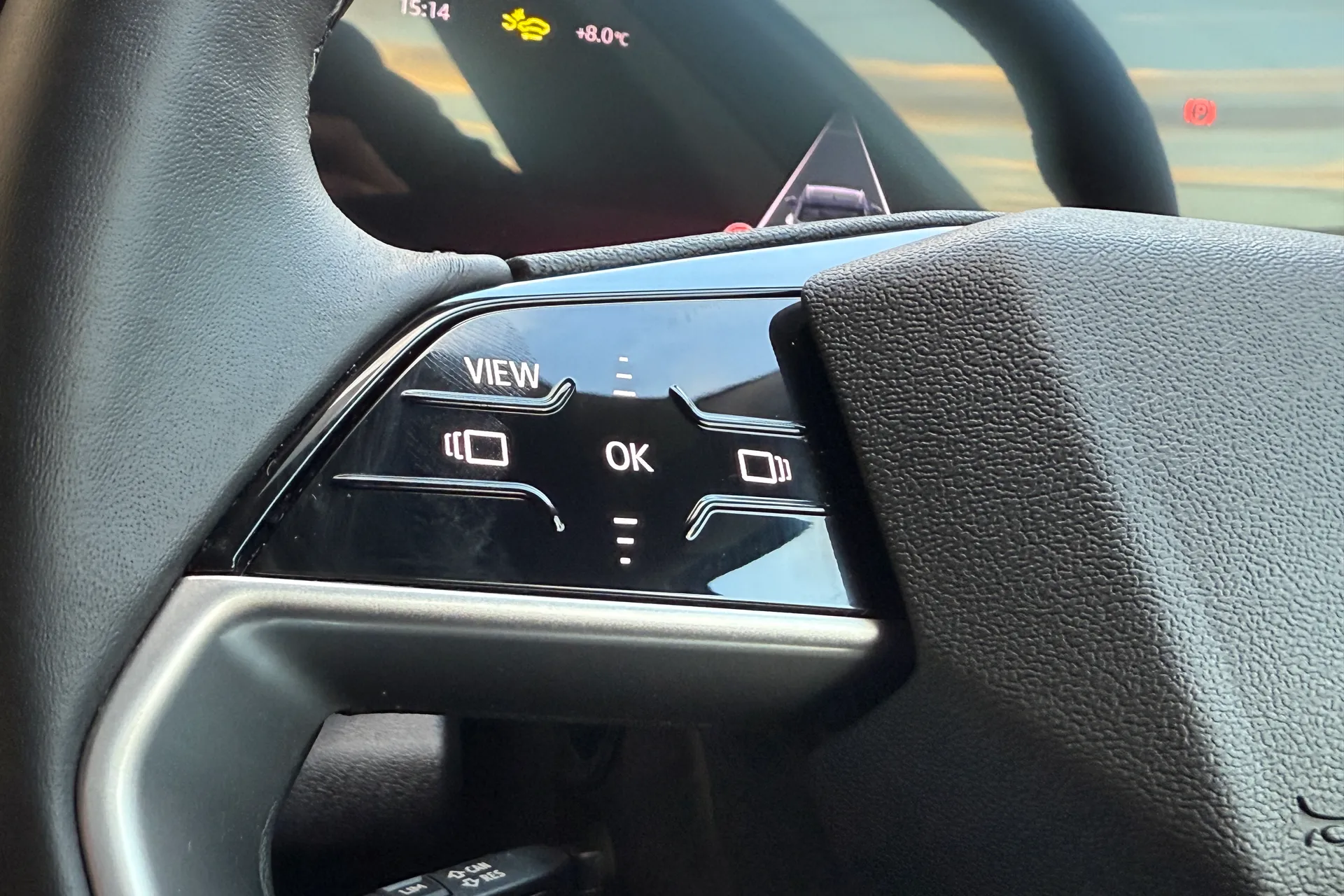 Audi Q5 thumbnail image number 17