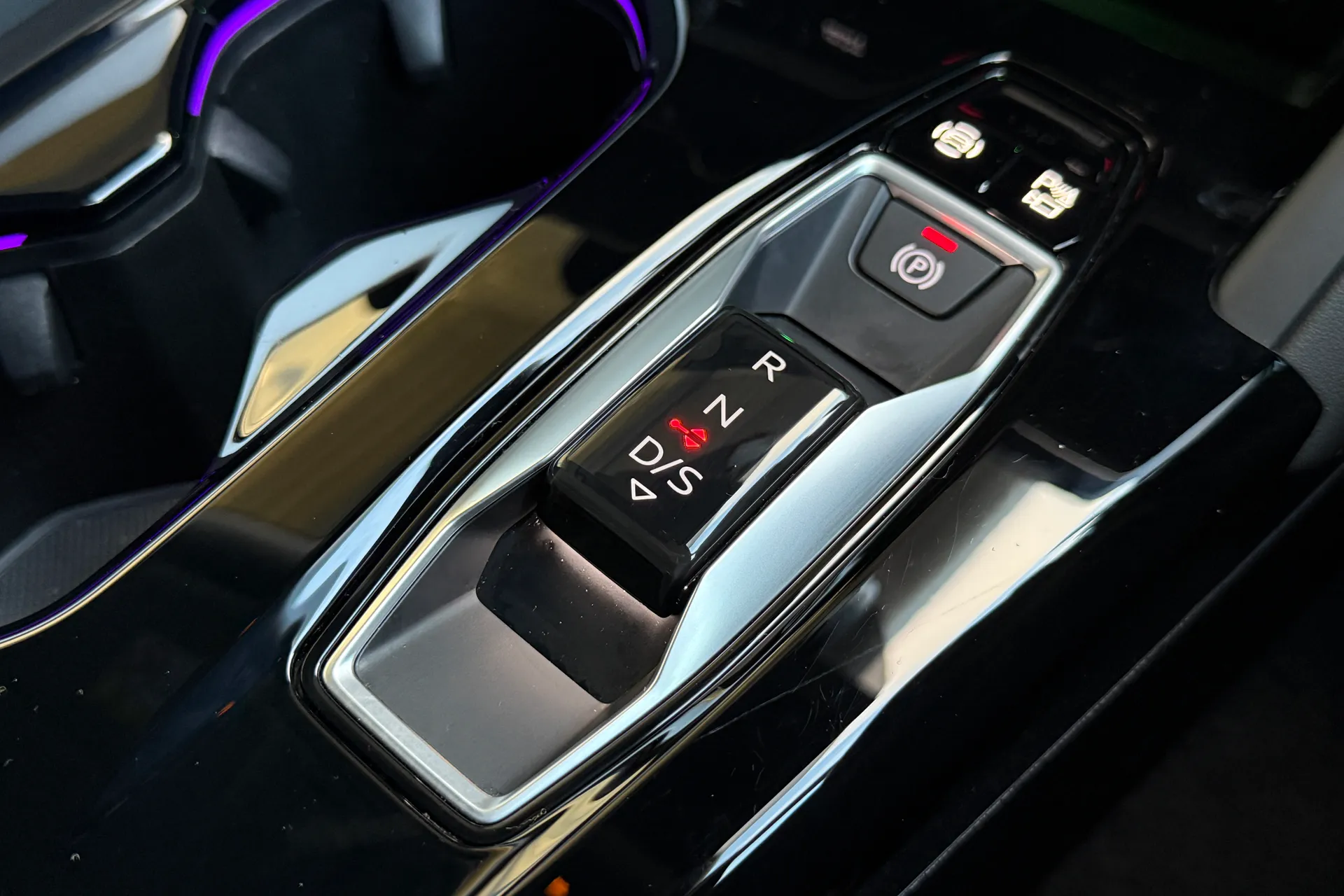 Audi Q5 thumbnail image number 12