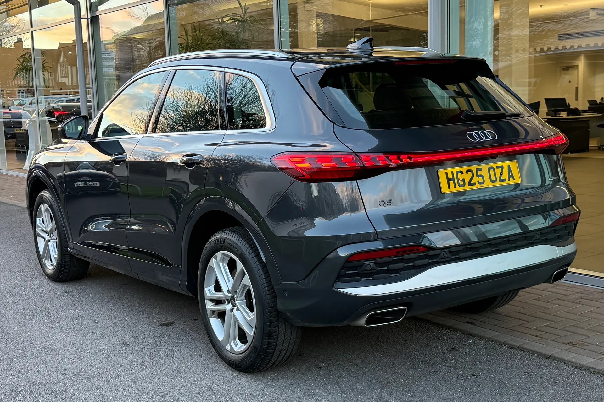 Audi Q5 thumbnail image number 8