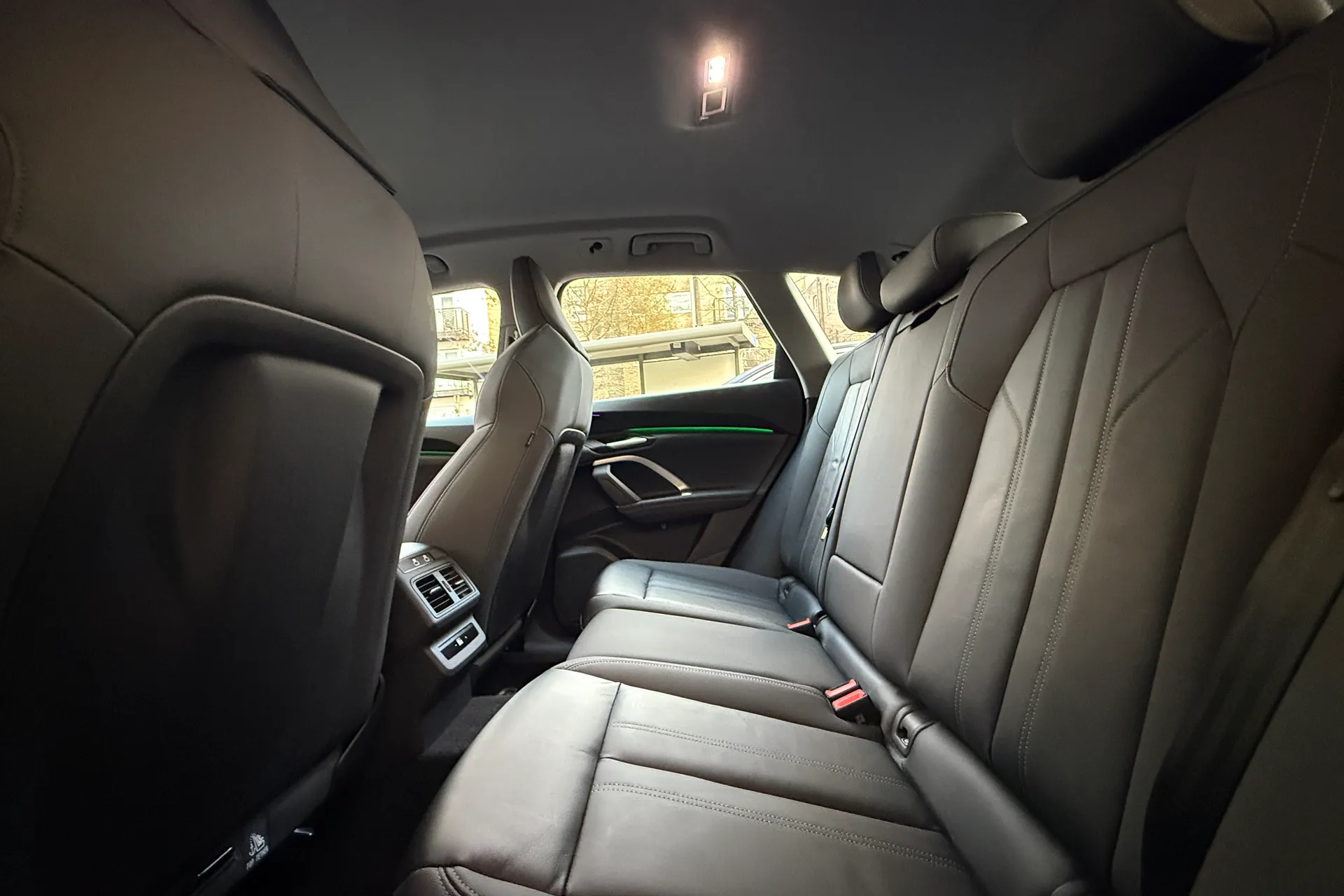 Audi Q5 thumbnail image number 38