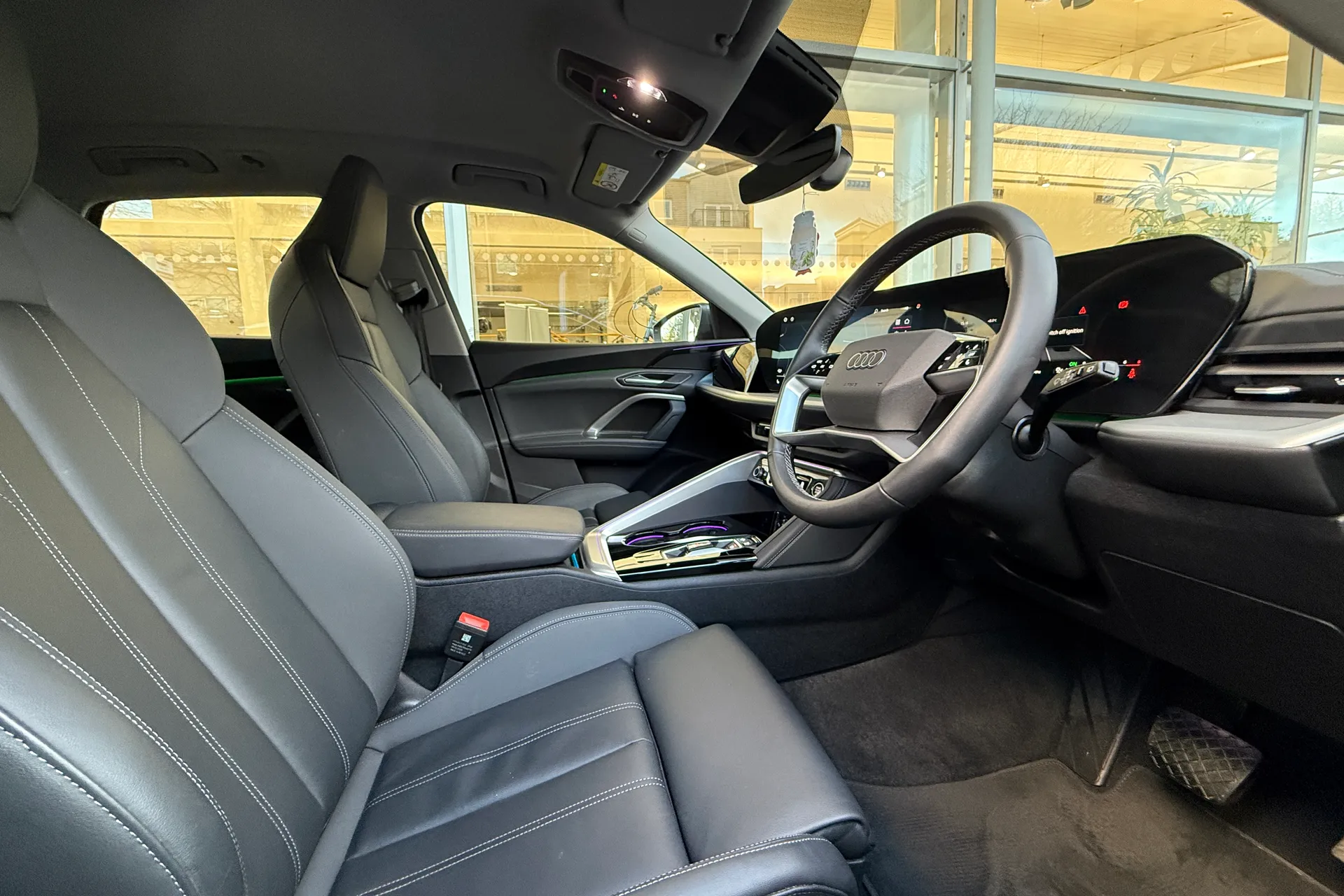 Audi Q5 thumbnail image number 23