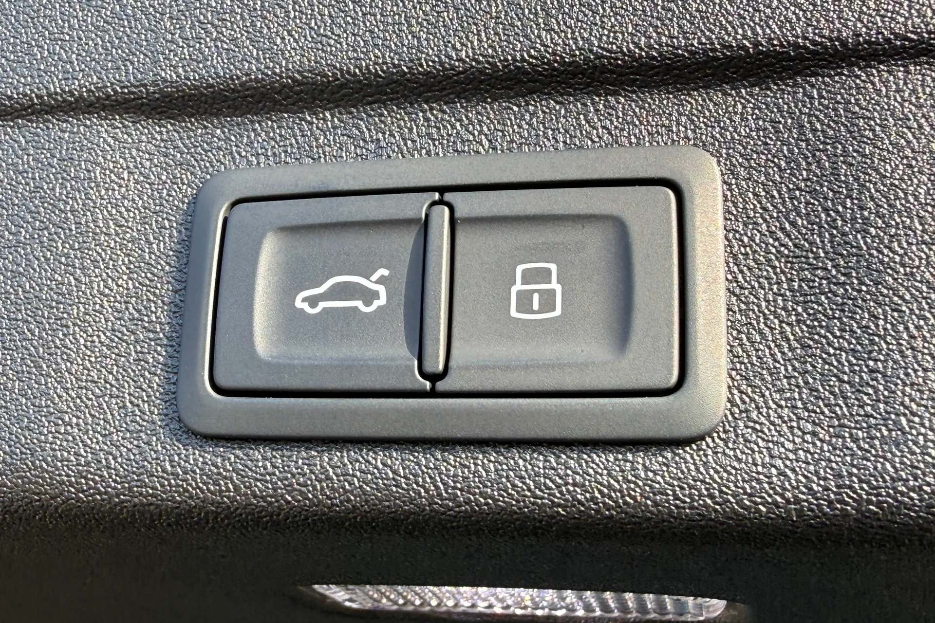 Audi A5 thumbnail image number 39