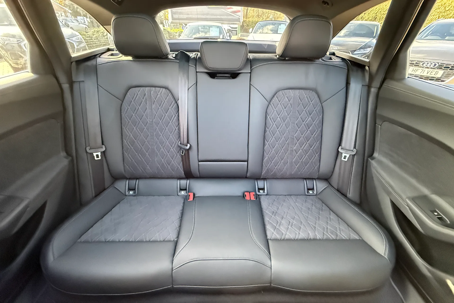 Audi A5 thumbnail image number 40