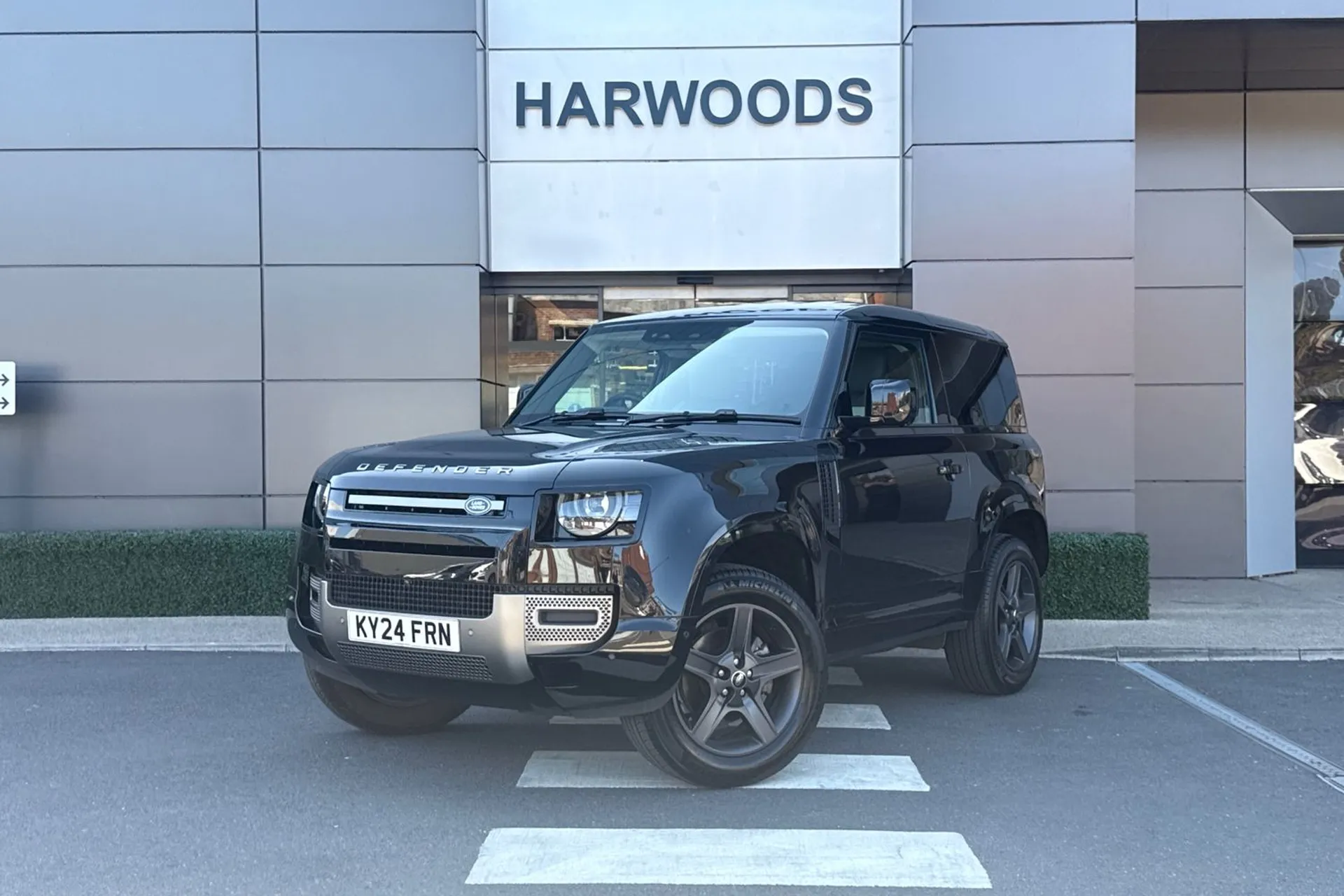 LAND ROVER DEFENDER thumbnail image number 18