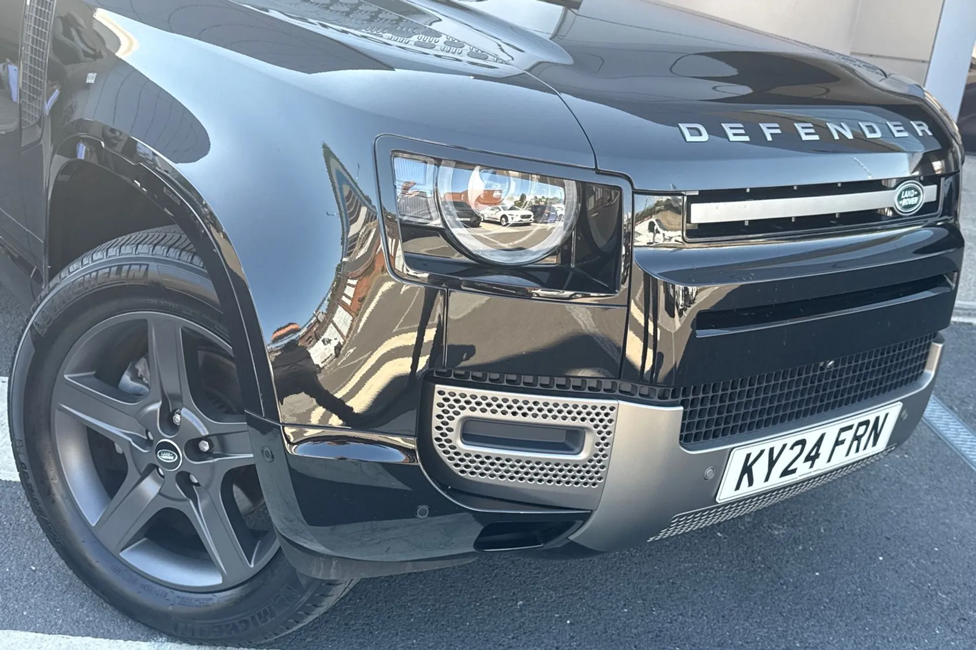 LAND ROVER DEFENDER thumbnail image number 21