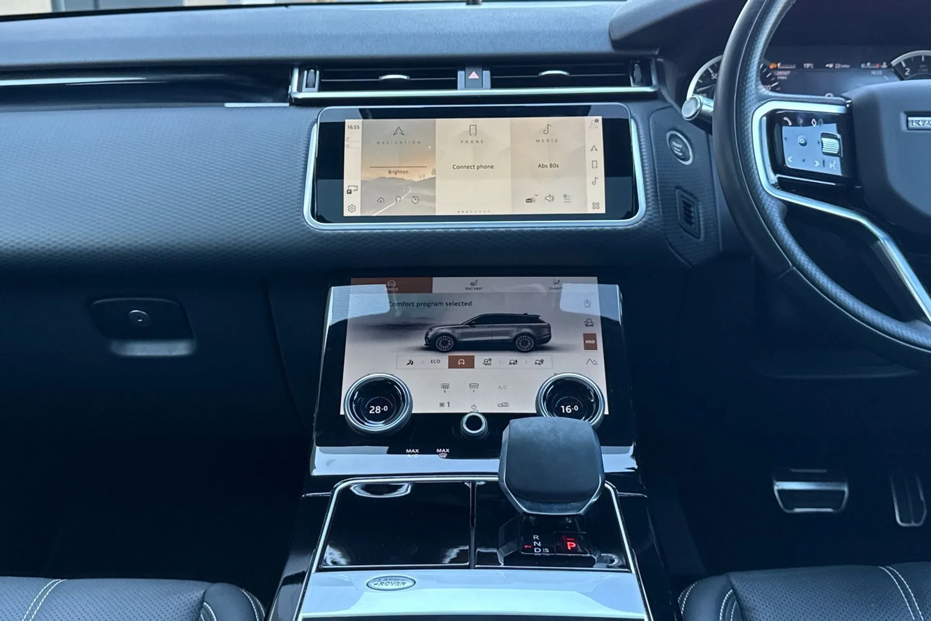 LAND ROVER RANGE ROVER VELAR thumbnail image number 49