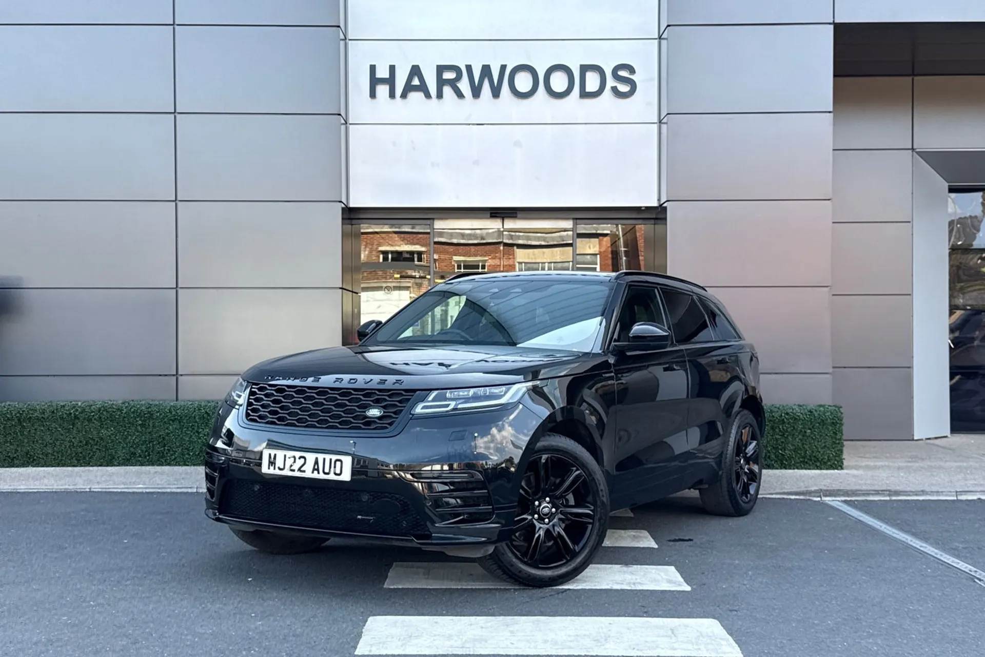 LAND ROVER RANGE ROVER VELAR thumbnail image number 15