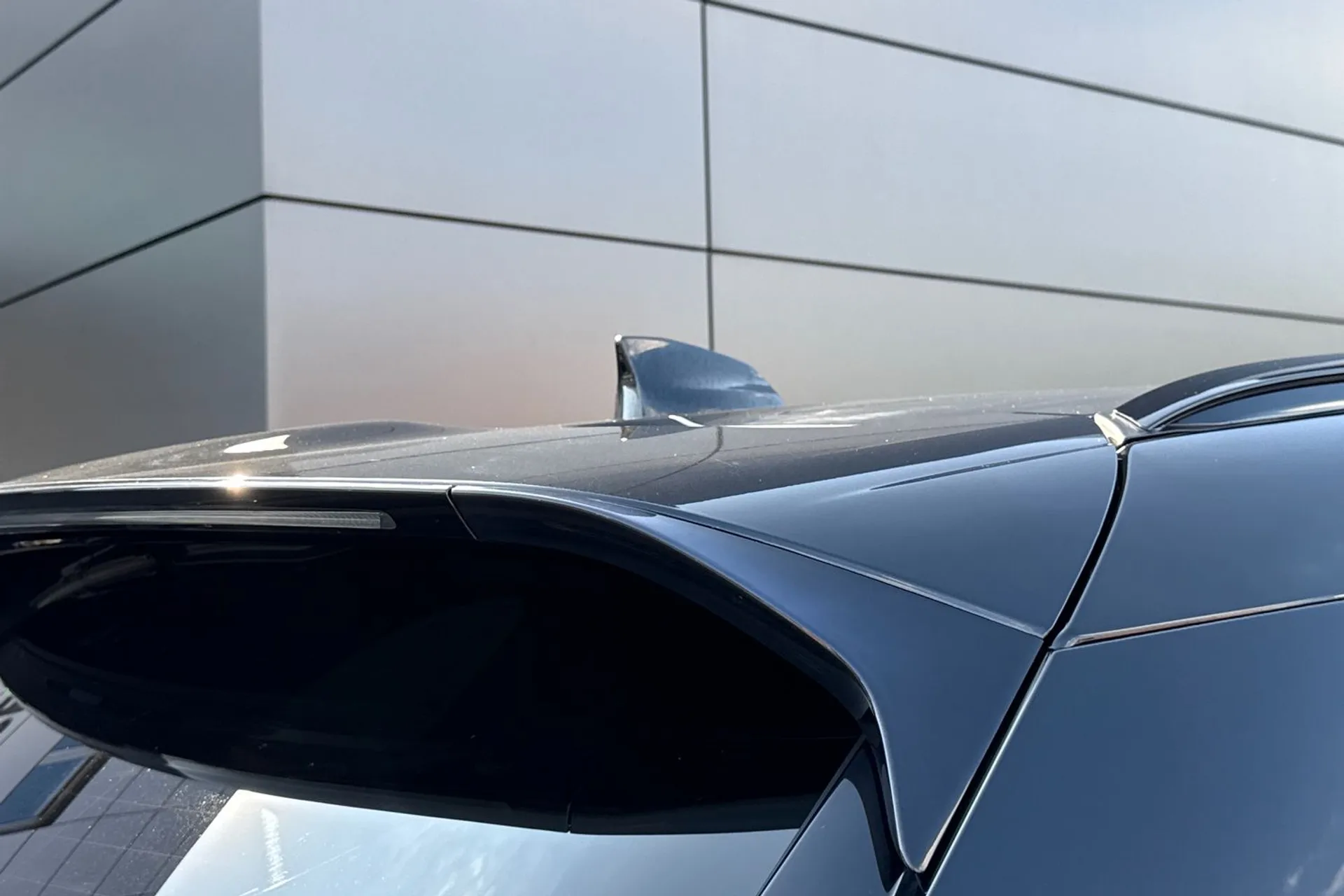 LAND ROVER RANGE ROVER VELAR thumbnail image number 27