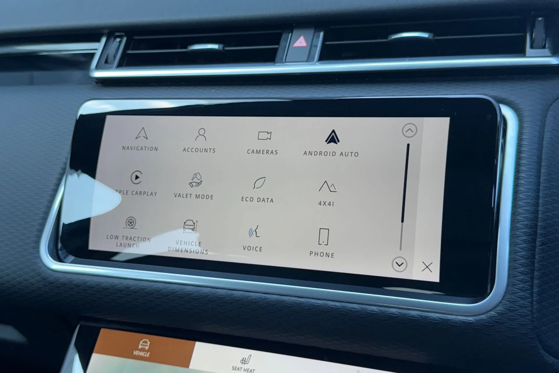 LAND ROVER RANGE ROVER VELAR thumbnail image number 62