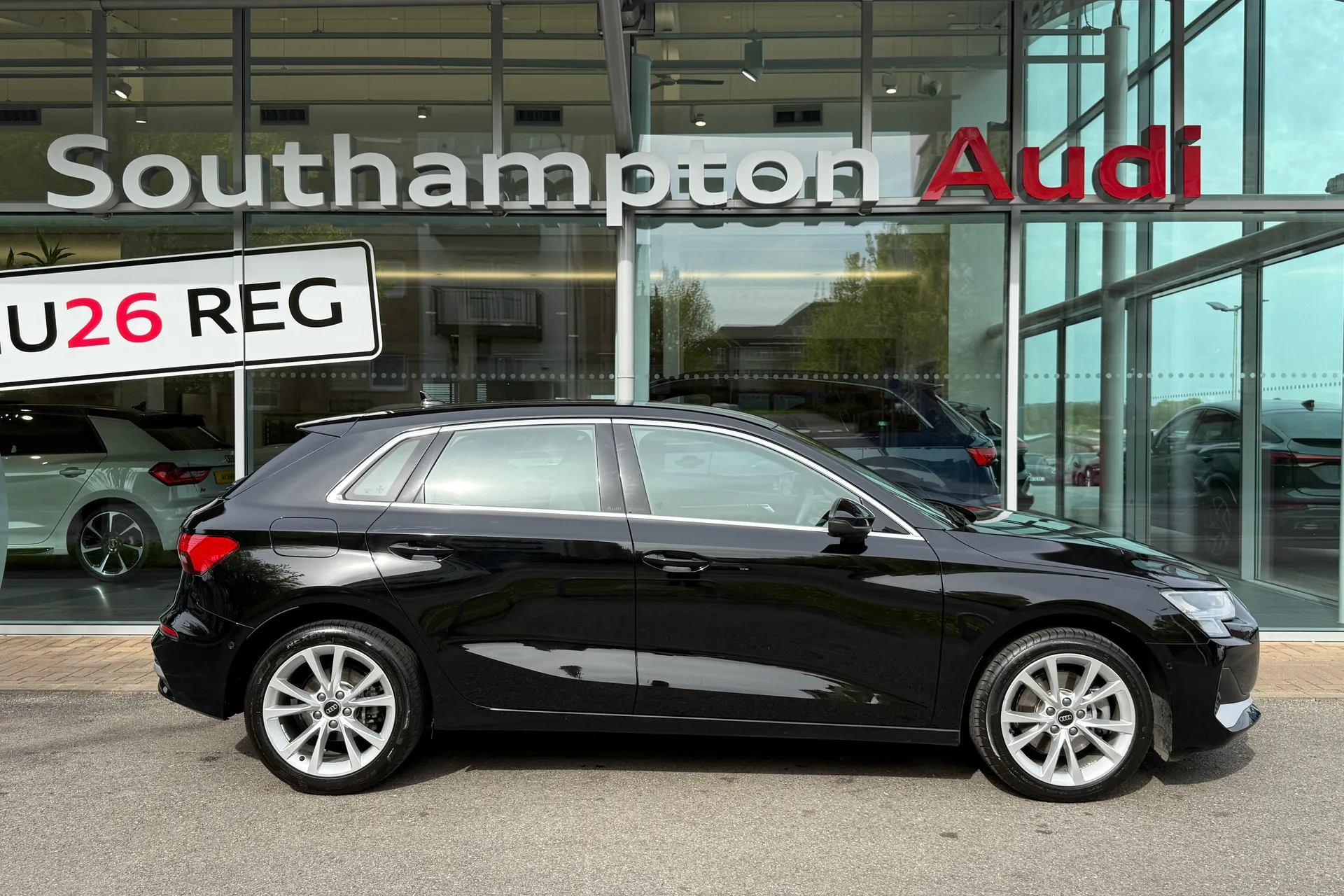Audi A3 thumbnail image number 2