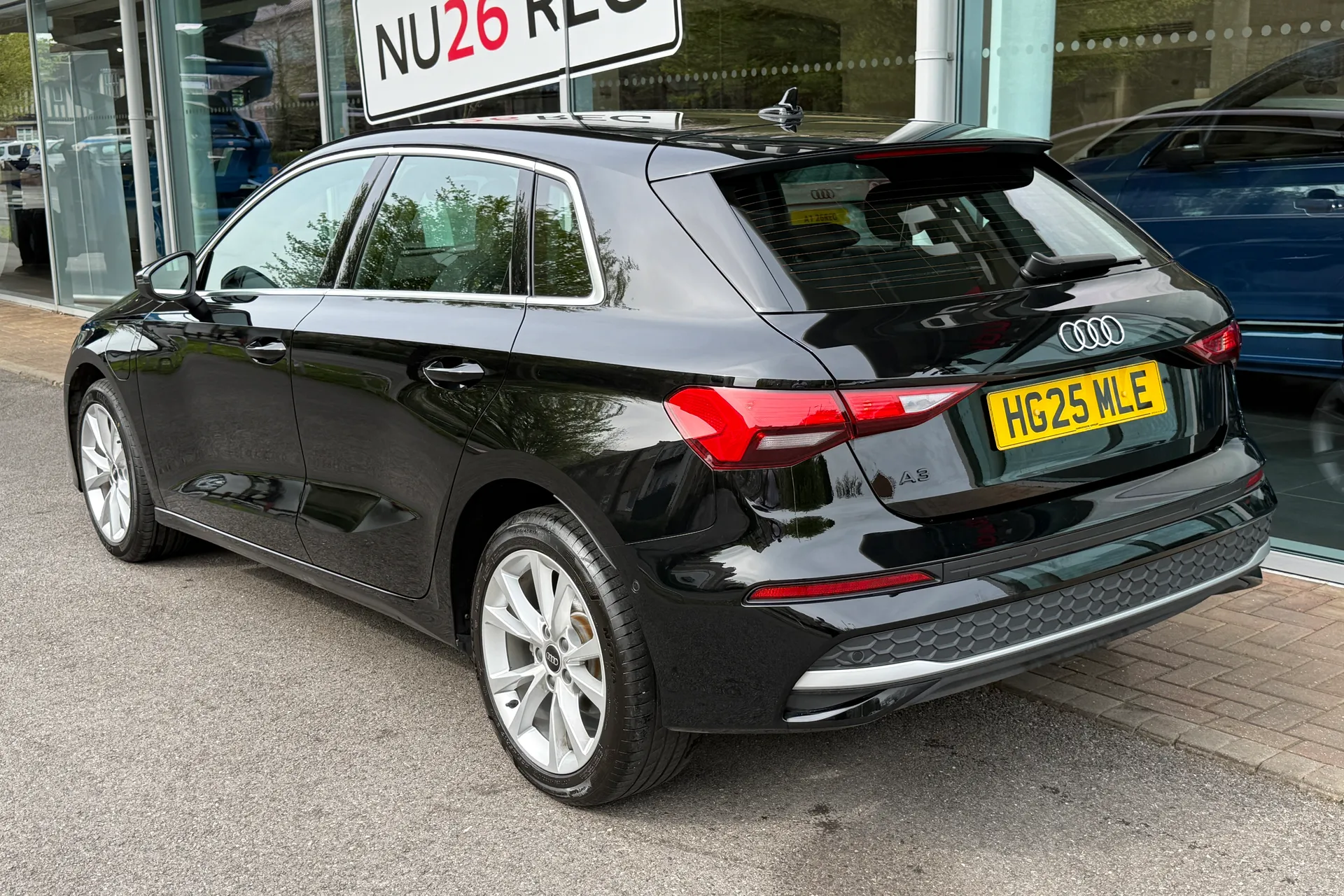 Audi A3 thumbnail image number 9