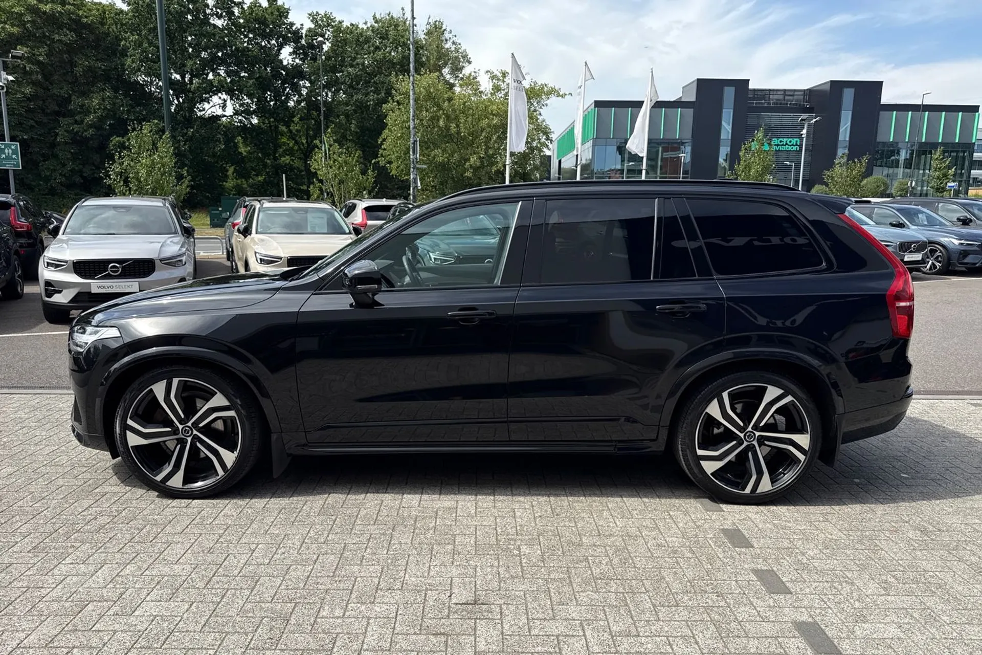 Volvo XC90 thumbnail image number 12