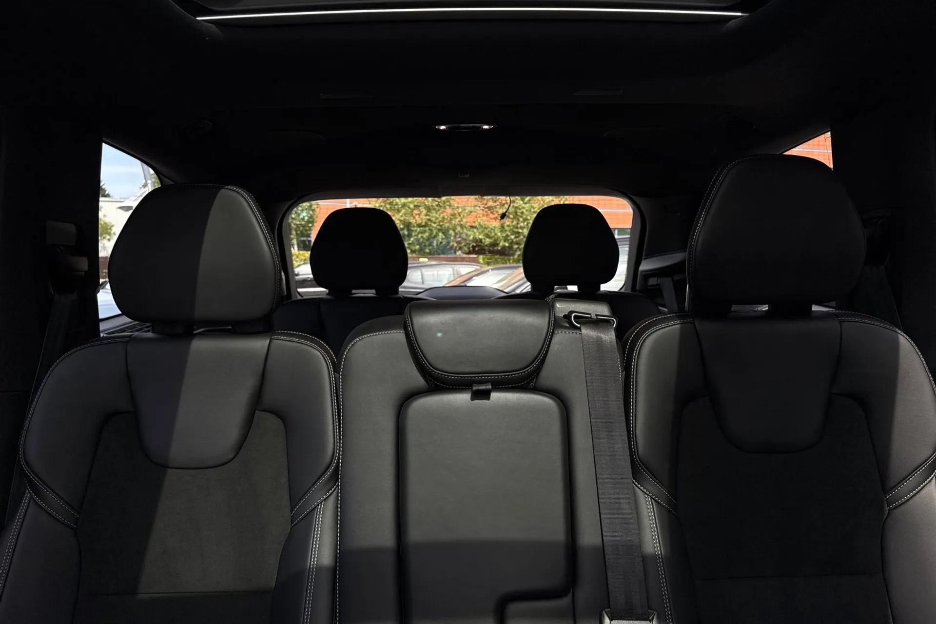Volvo XC90 thumbnail image number 6