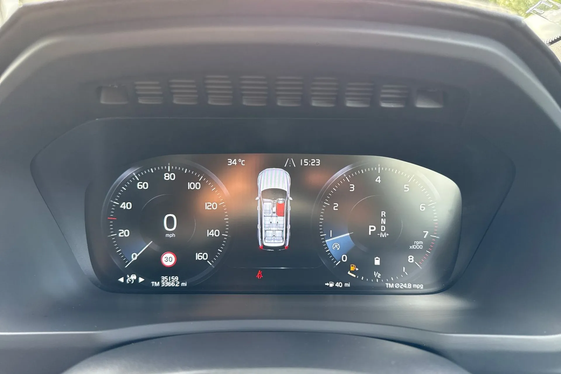 Volvo XC90 thumbnail image number 46