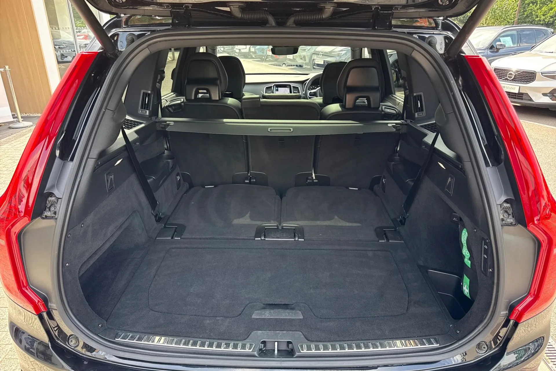 Volvo XC90 thumbnail image number 21