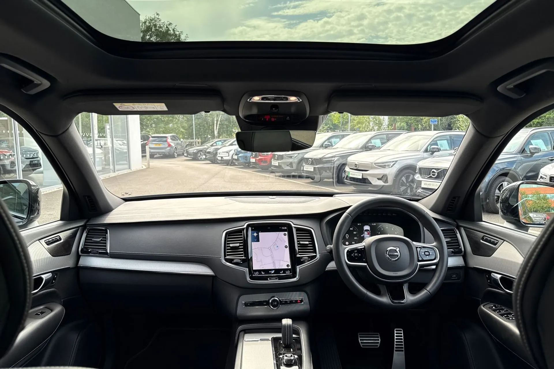 Volvo XC90 thumbnail image number 3