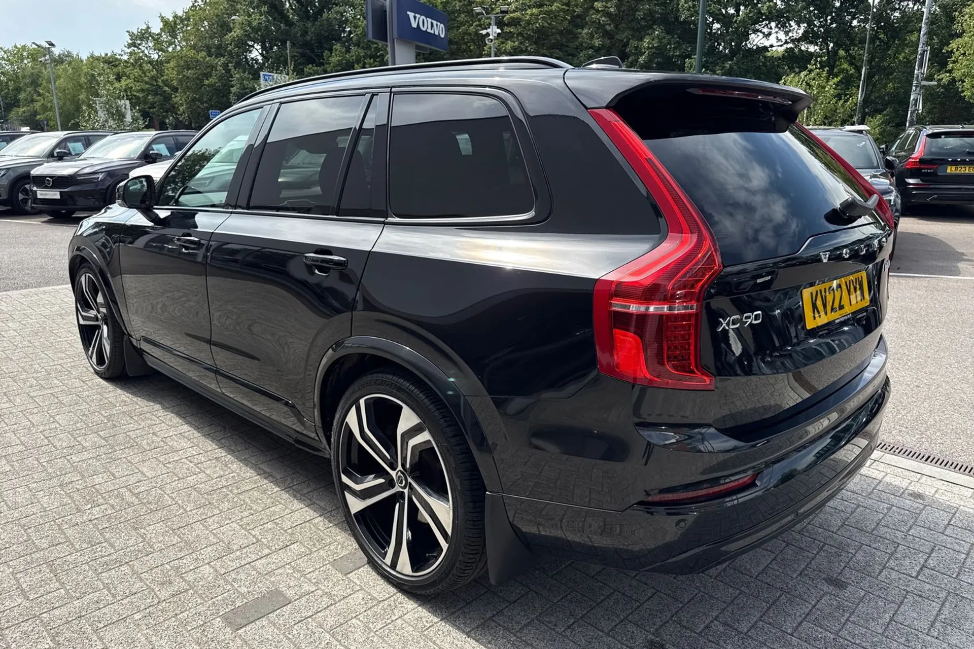 Volvo XC90 thumbnail image number 11