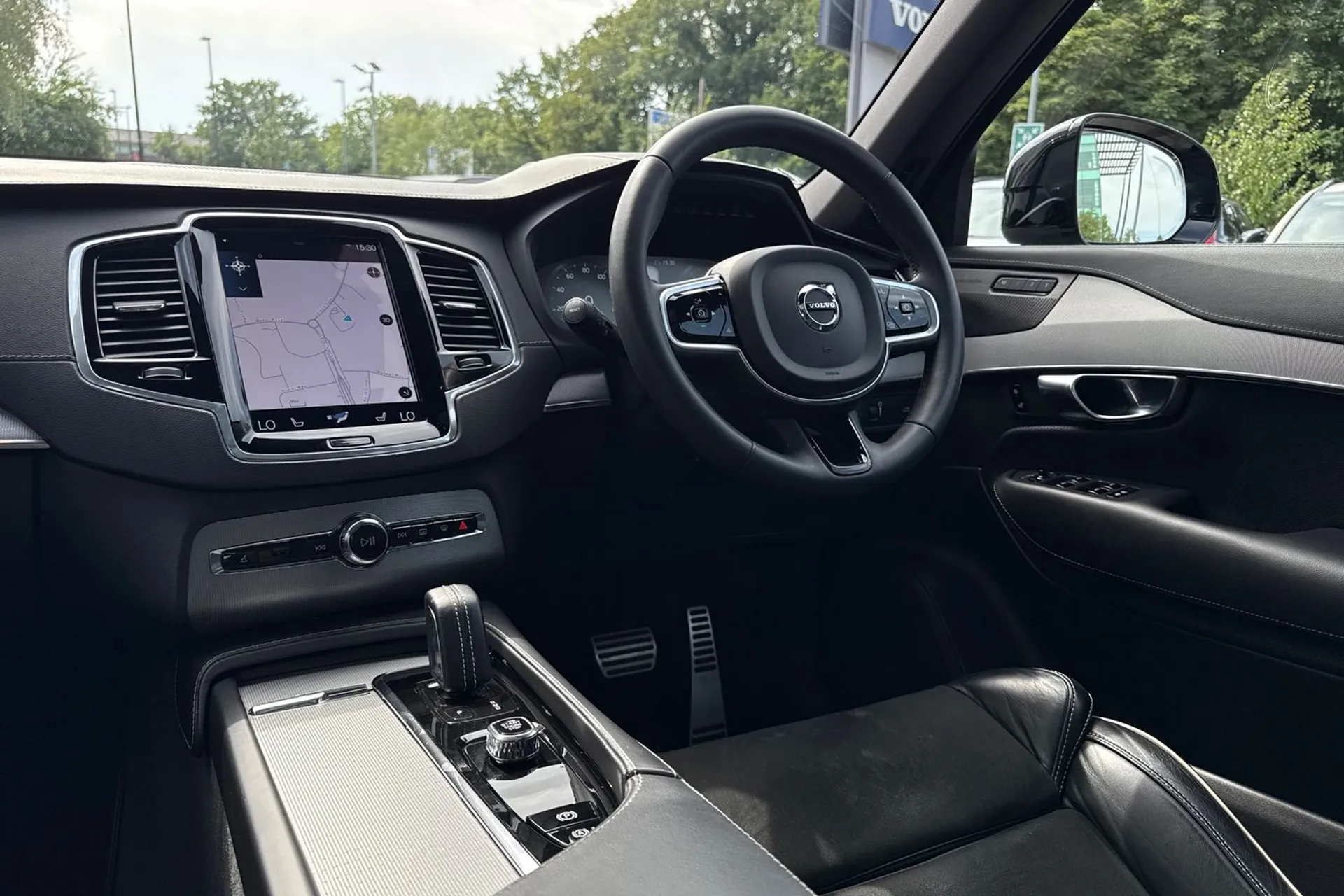 Volvo XC90 thumbnail image number 37