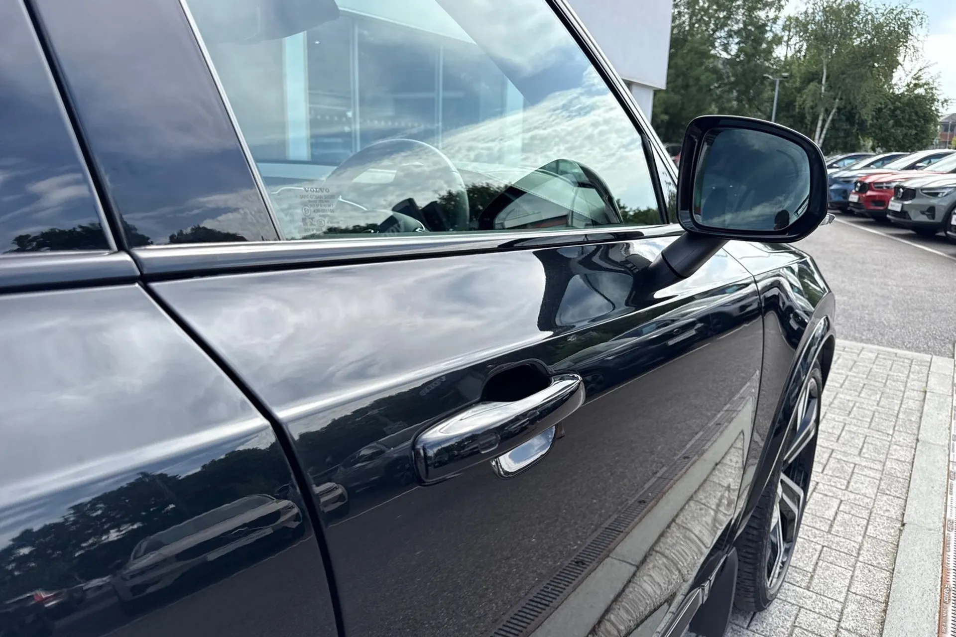 Volvo XC90 thumbnail image number 18