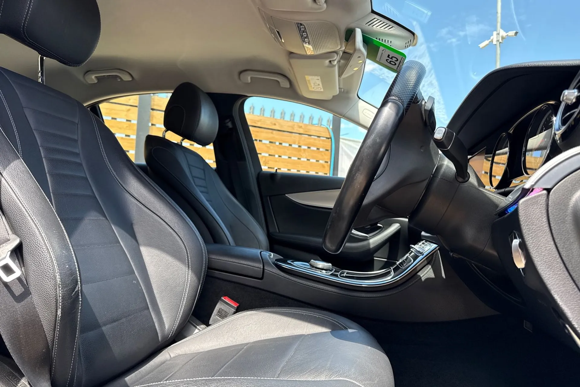 MERCEDES-BENZ E CLASS thumbnail image number 25